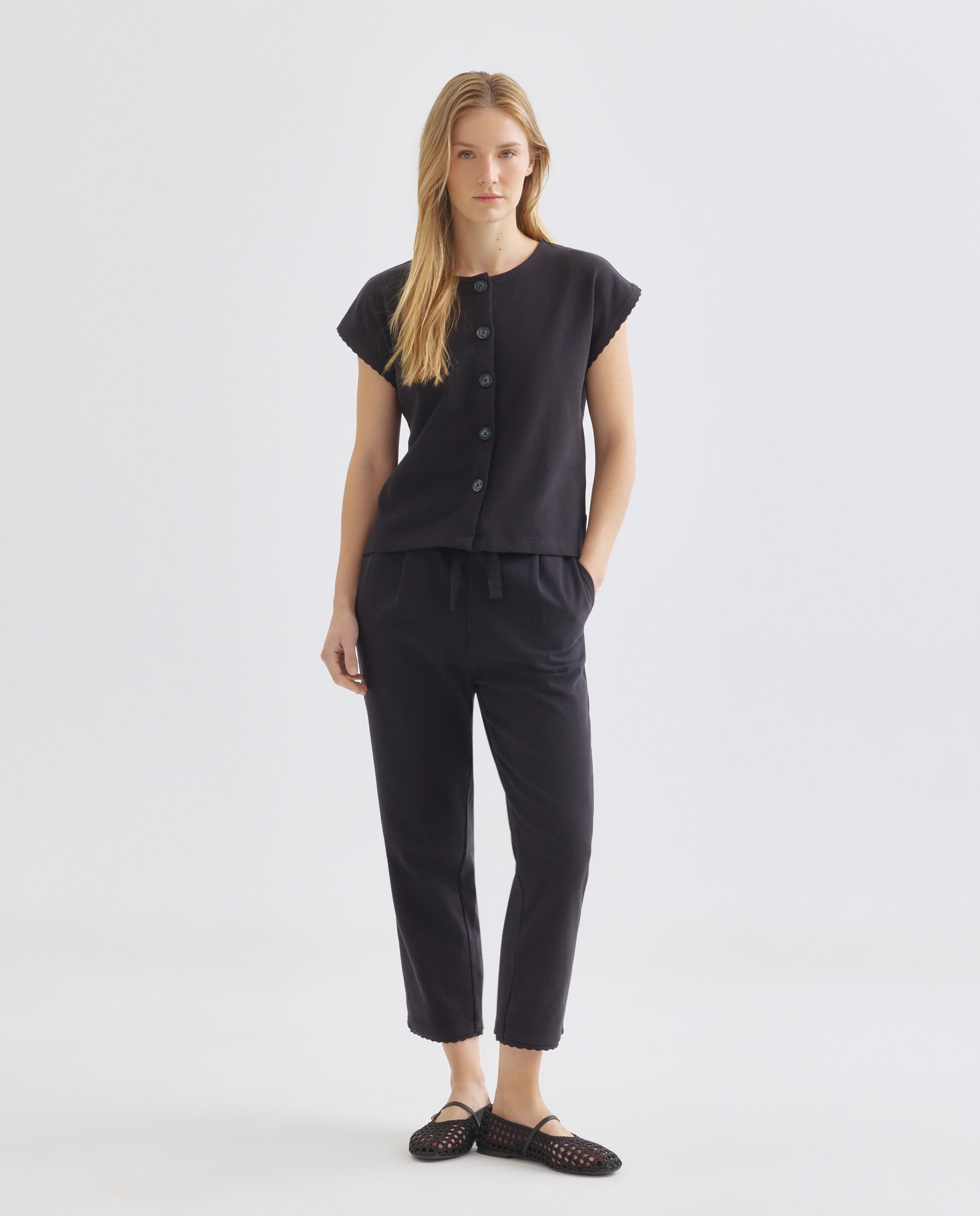 Imagen 0 de Pantalón de mujer de punto bajo ribete ondas