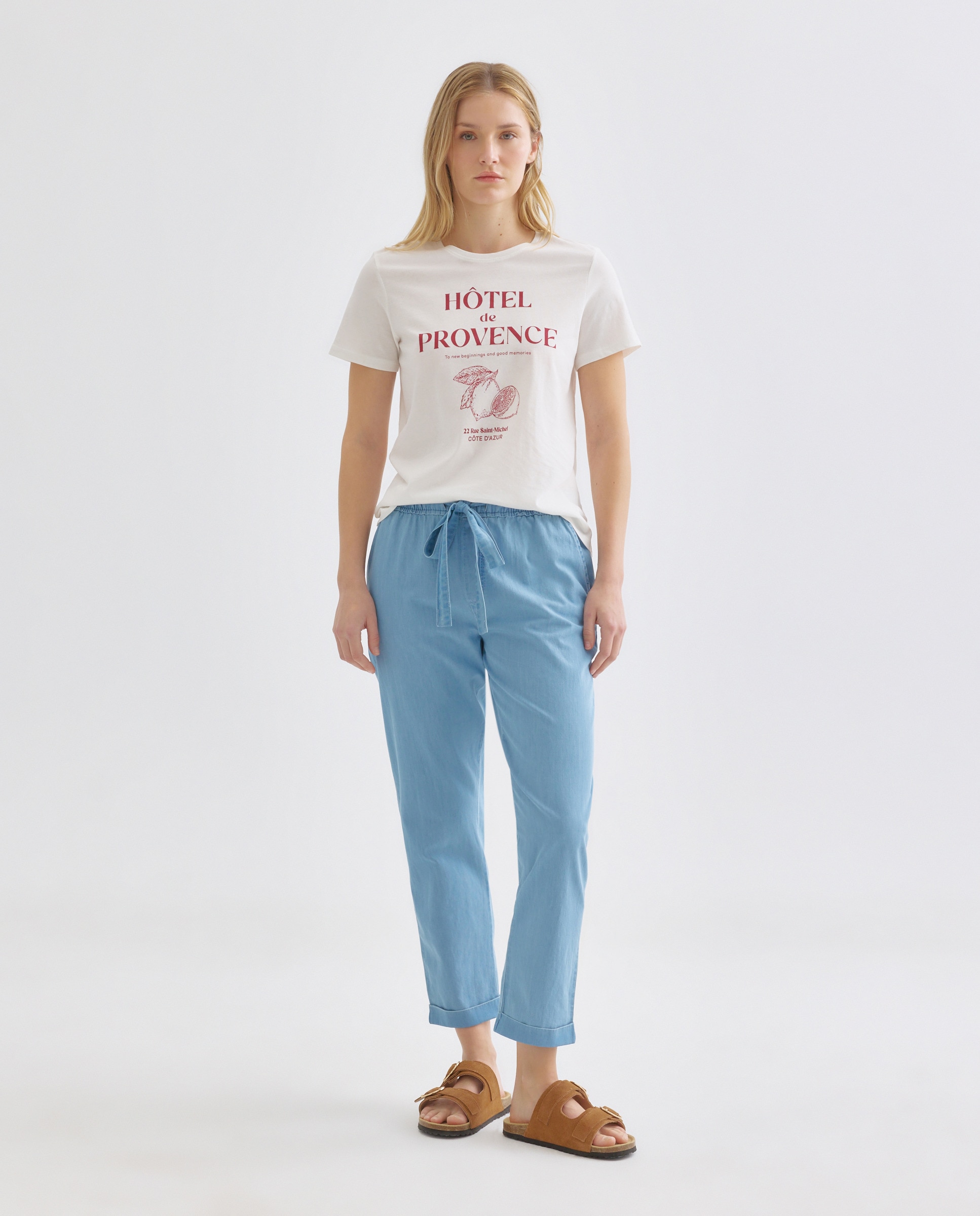 Imagen 0 de Pantalón light denim de mujer