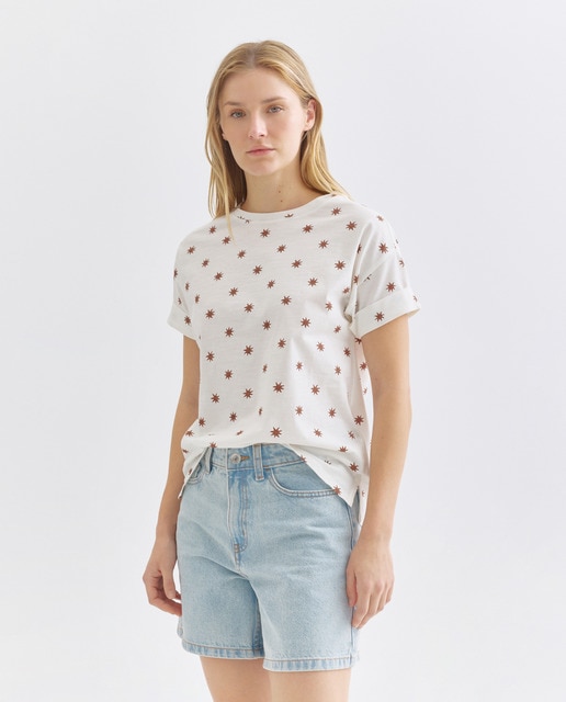 Imagen 0 de Camiseta estampada de mujer cuello caja