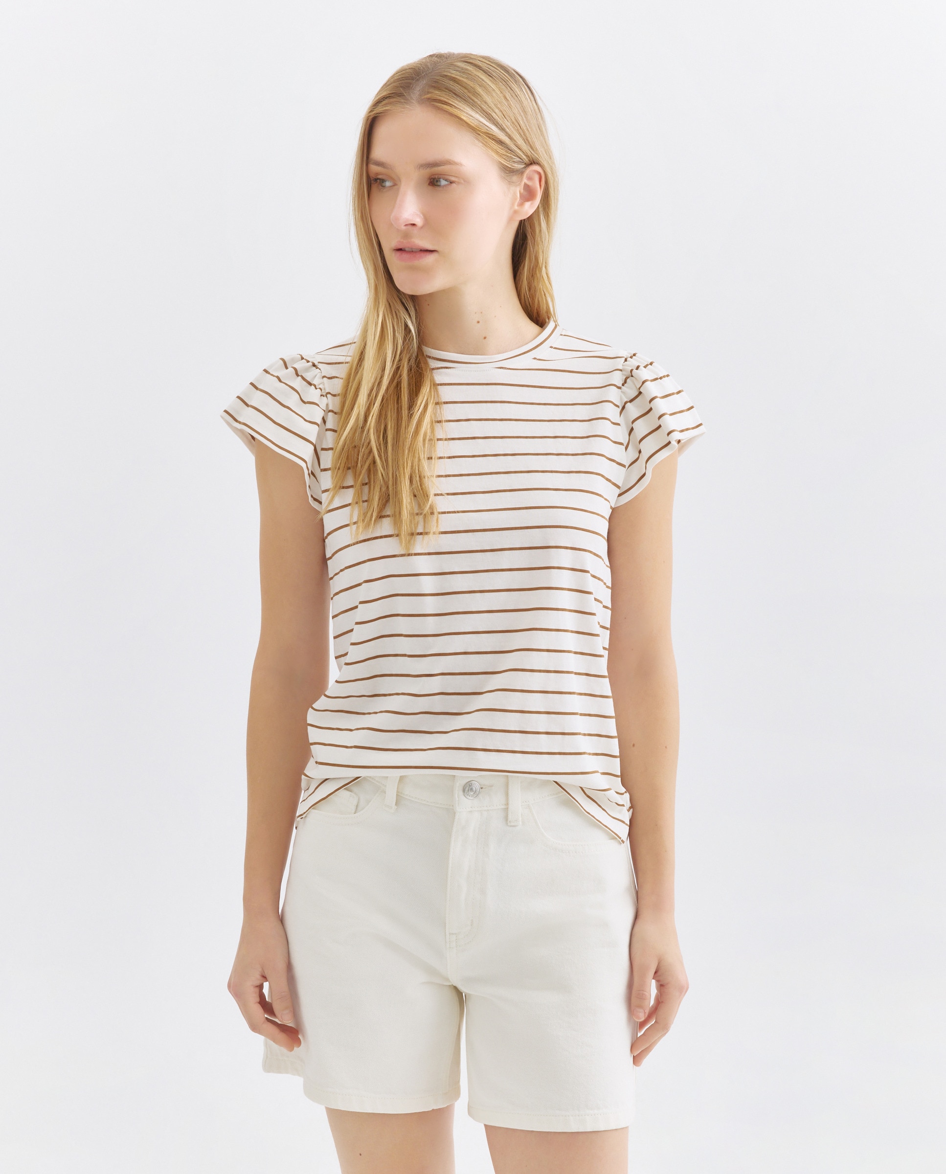 Imagen 0 de Camiseta de mujer cuello caja rayas manga volantes