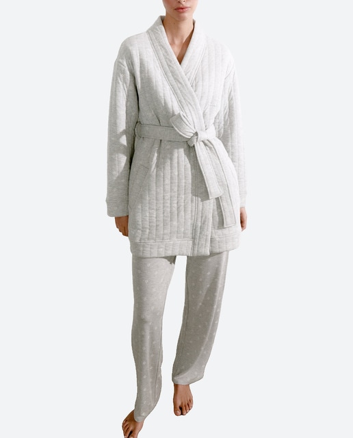 Imagen 0 de Bata de mujer con bolsillos