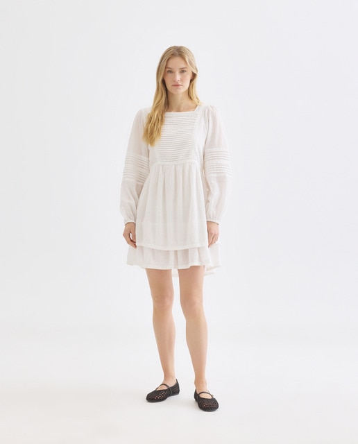 Imagen 0 de Vestido de mujer romántico corto