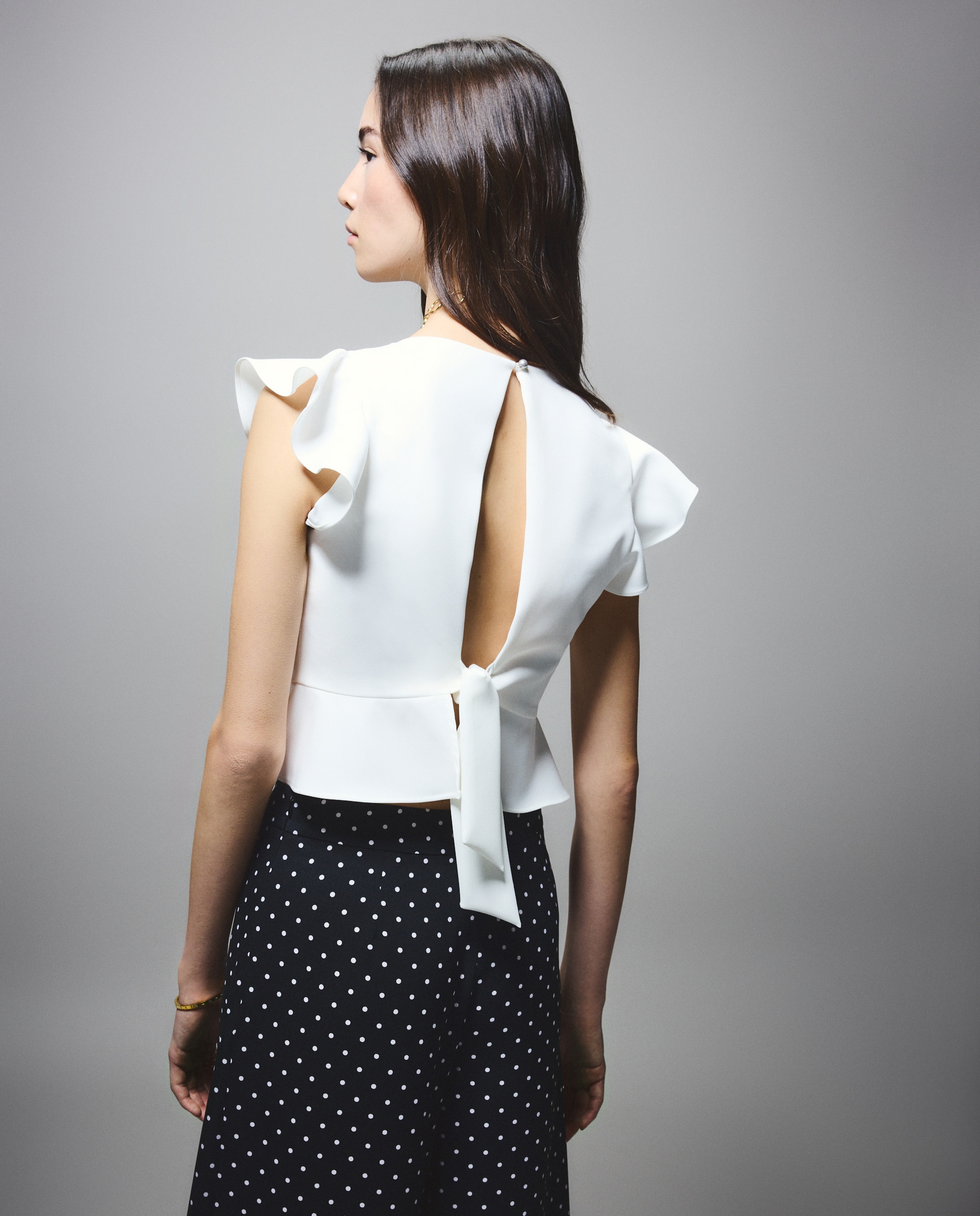 Top Liso com Decote em Bico Branco-marfim-3