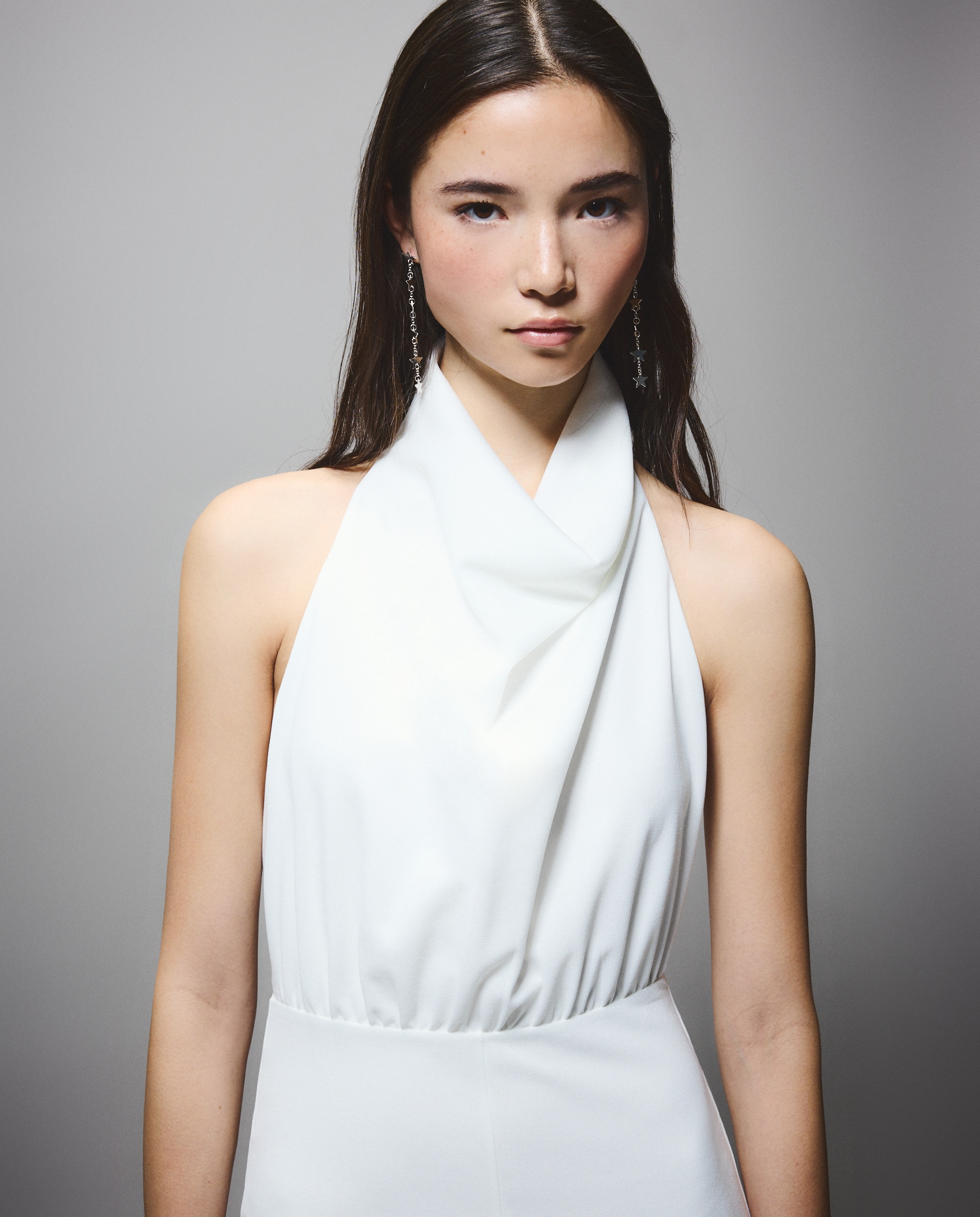 Macacão Halter Backless Branco-marfim-3