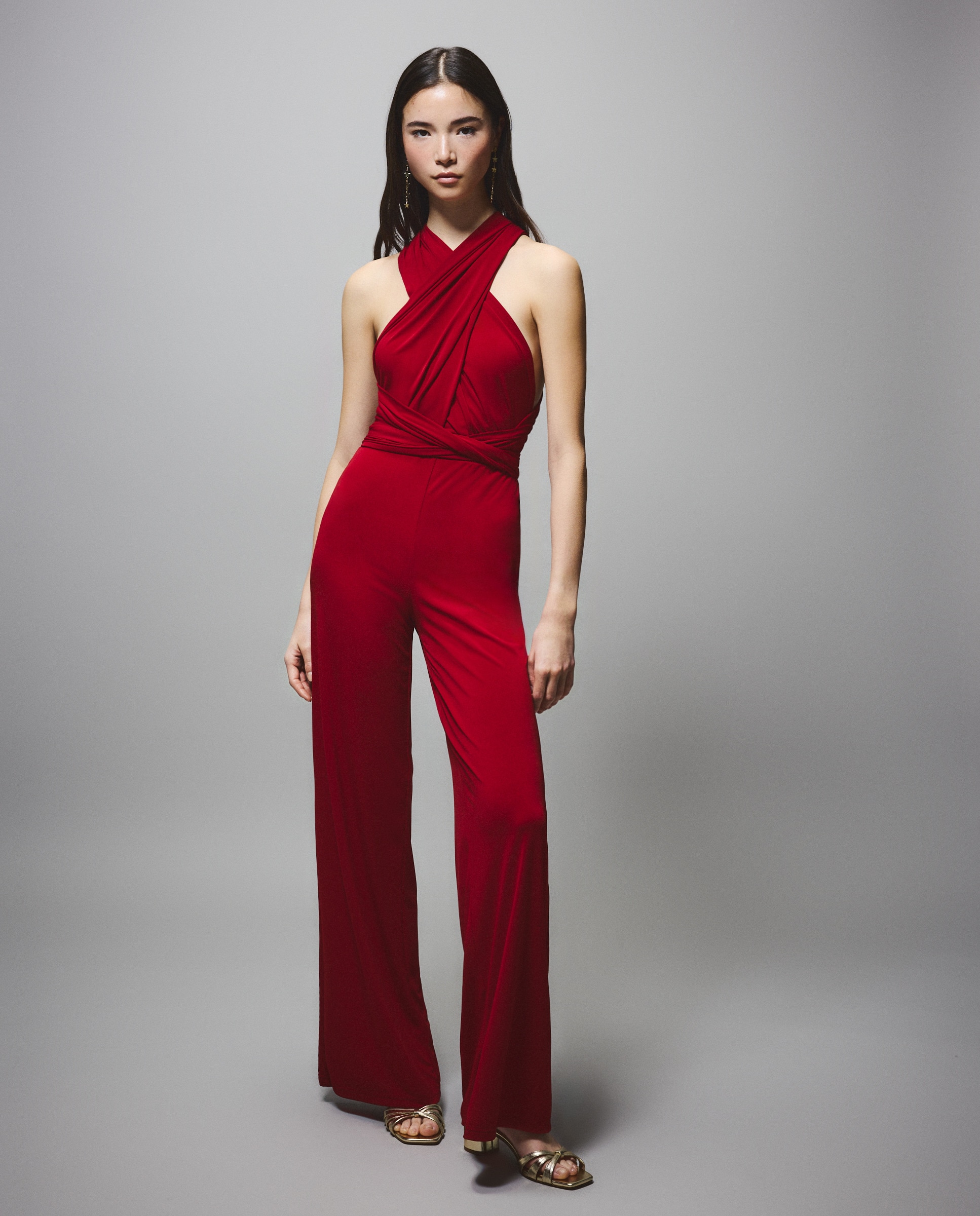 Imagem 0 de Macacão Liso Multiposições