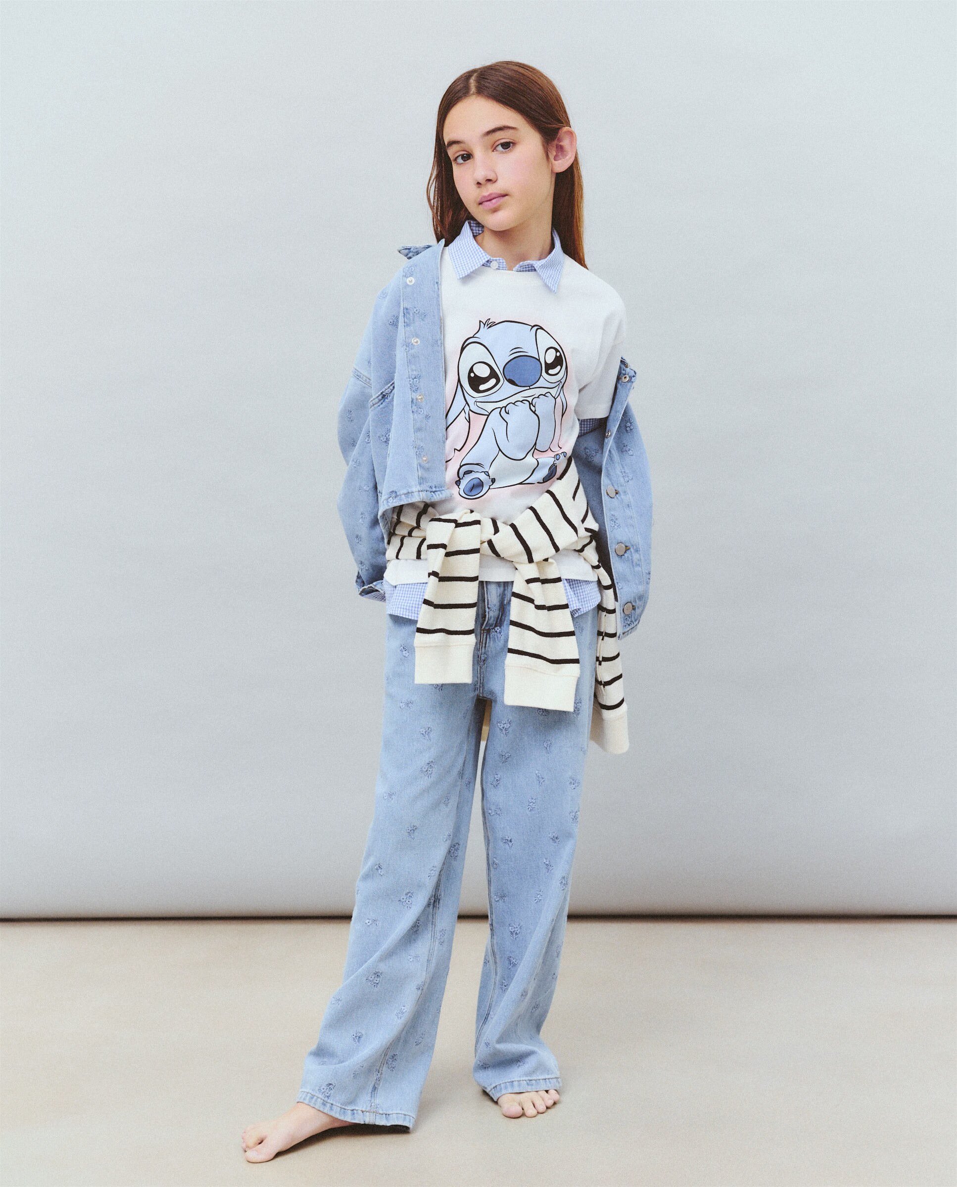 T-shirt de Manga Curta com Estampado Posicional Stitch Primeiro Plano Branco-2