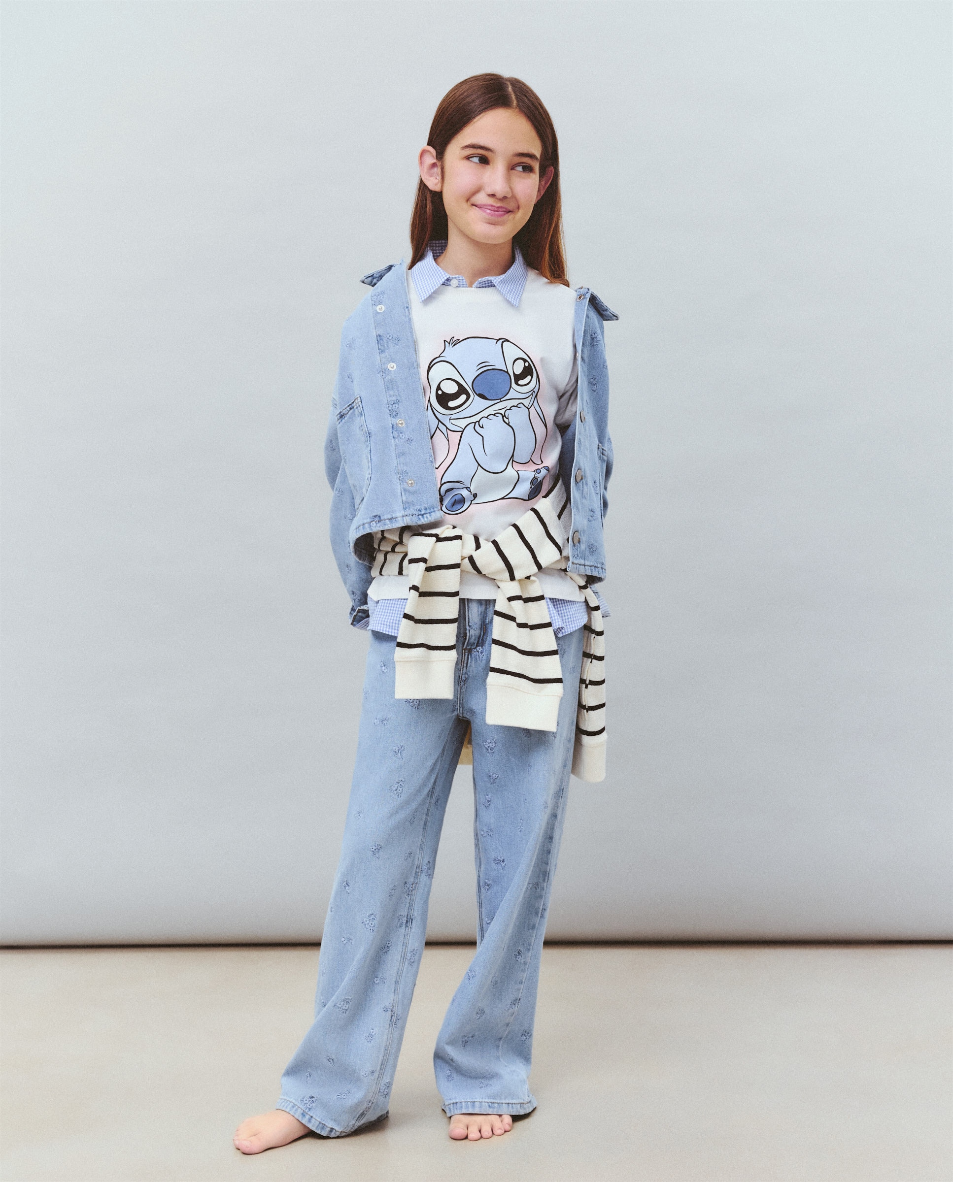 Jeans Wide Leg com Fantasia e Bordado Tone to Tone Cinzento-1