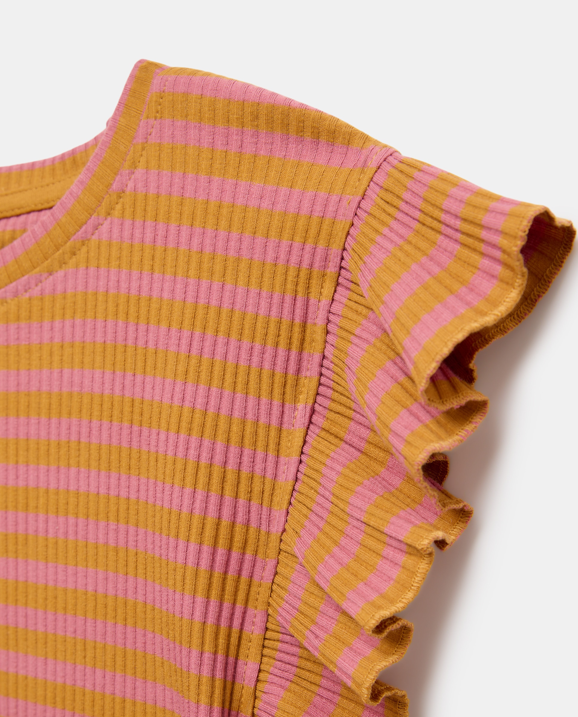 Camiseta de mujer cuello caja canalé manga volantes Rosa-5