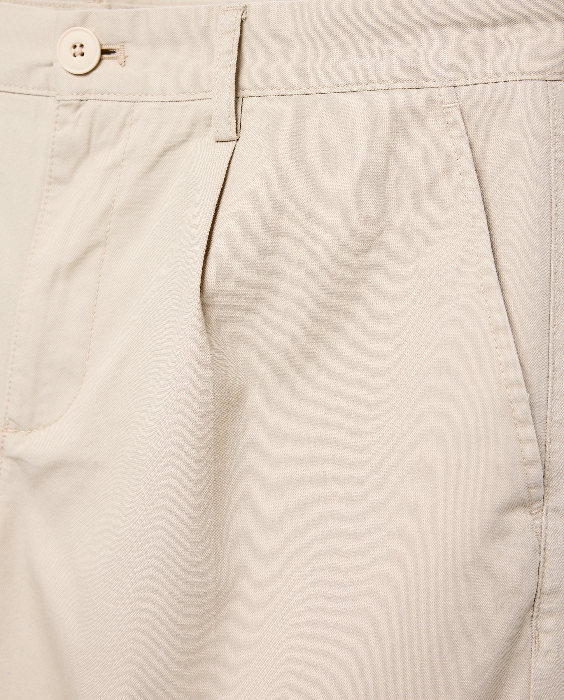 Bermuda hombre chino con pinzas Visón claro-5