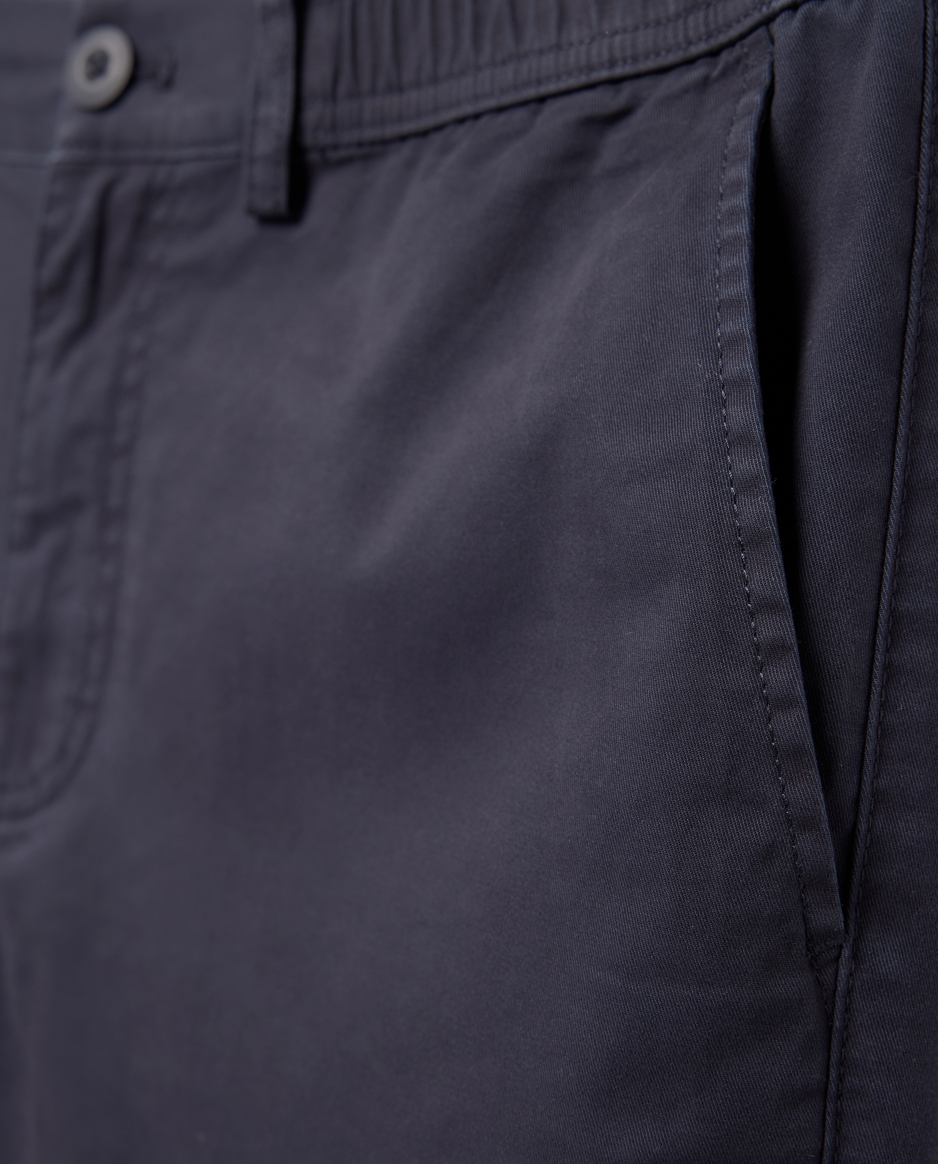 Bermuda hombre chino con goma 471 Índigo-5