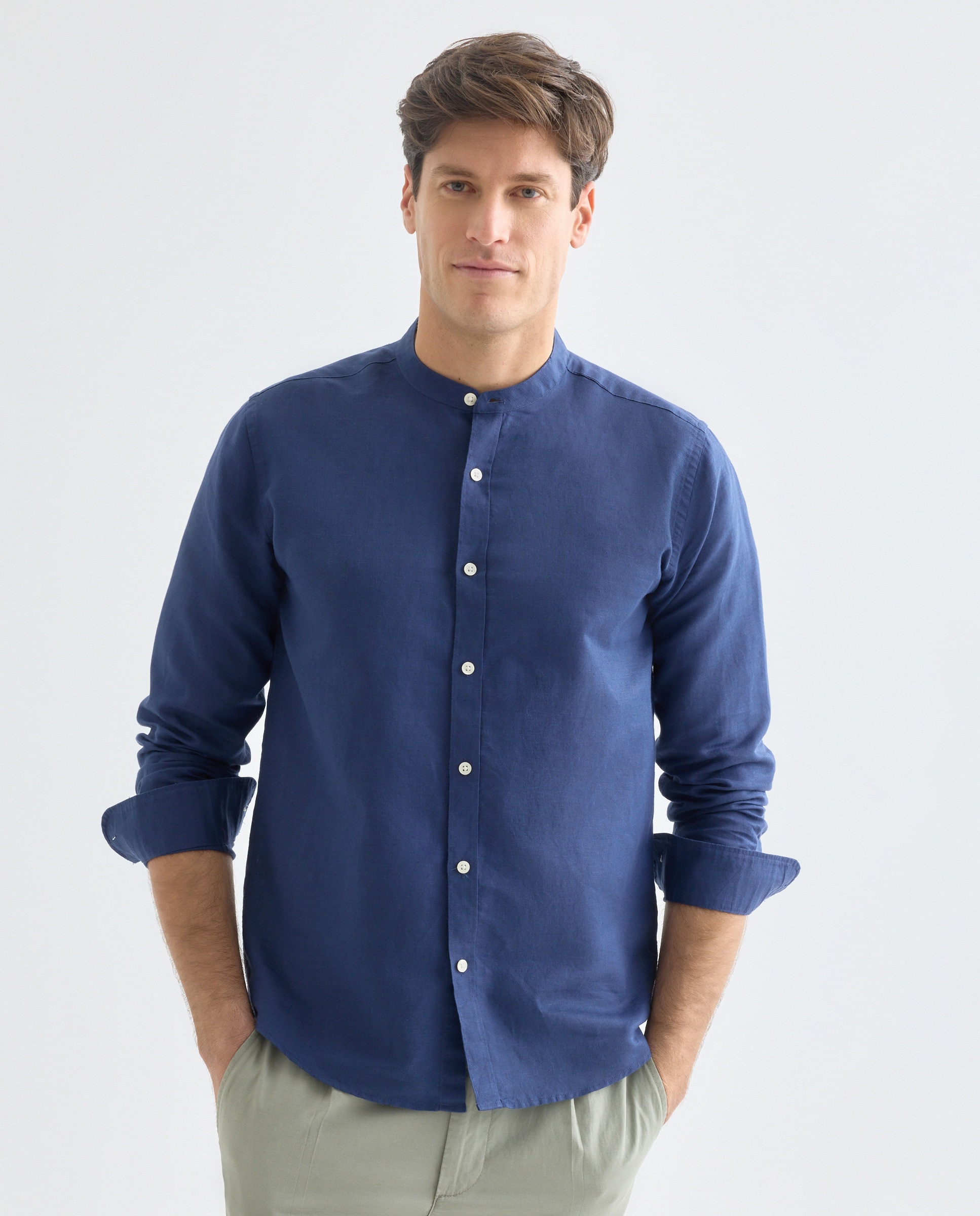 Imagen 0 de Camisa sport hombre lino y algodón lisa cuello mao