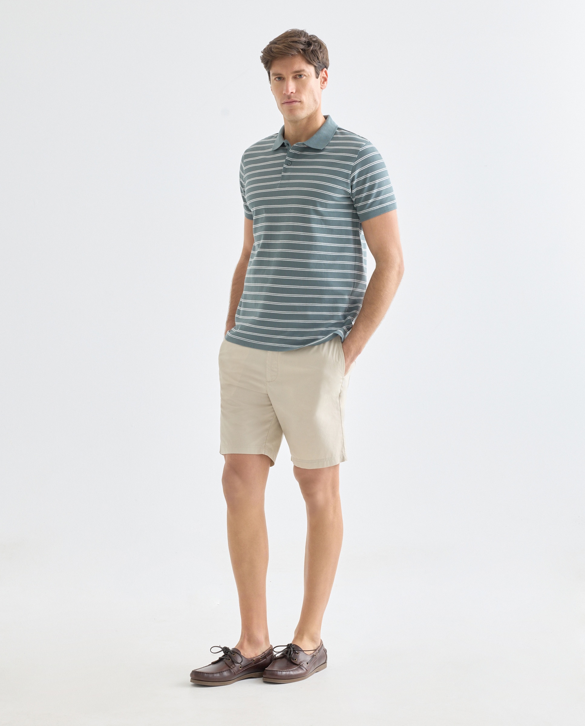 Imagen 0 de Bermuda hombre chino con goma popelin