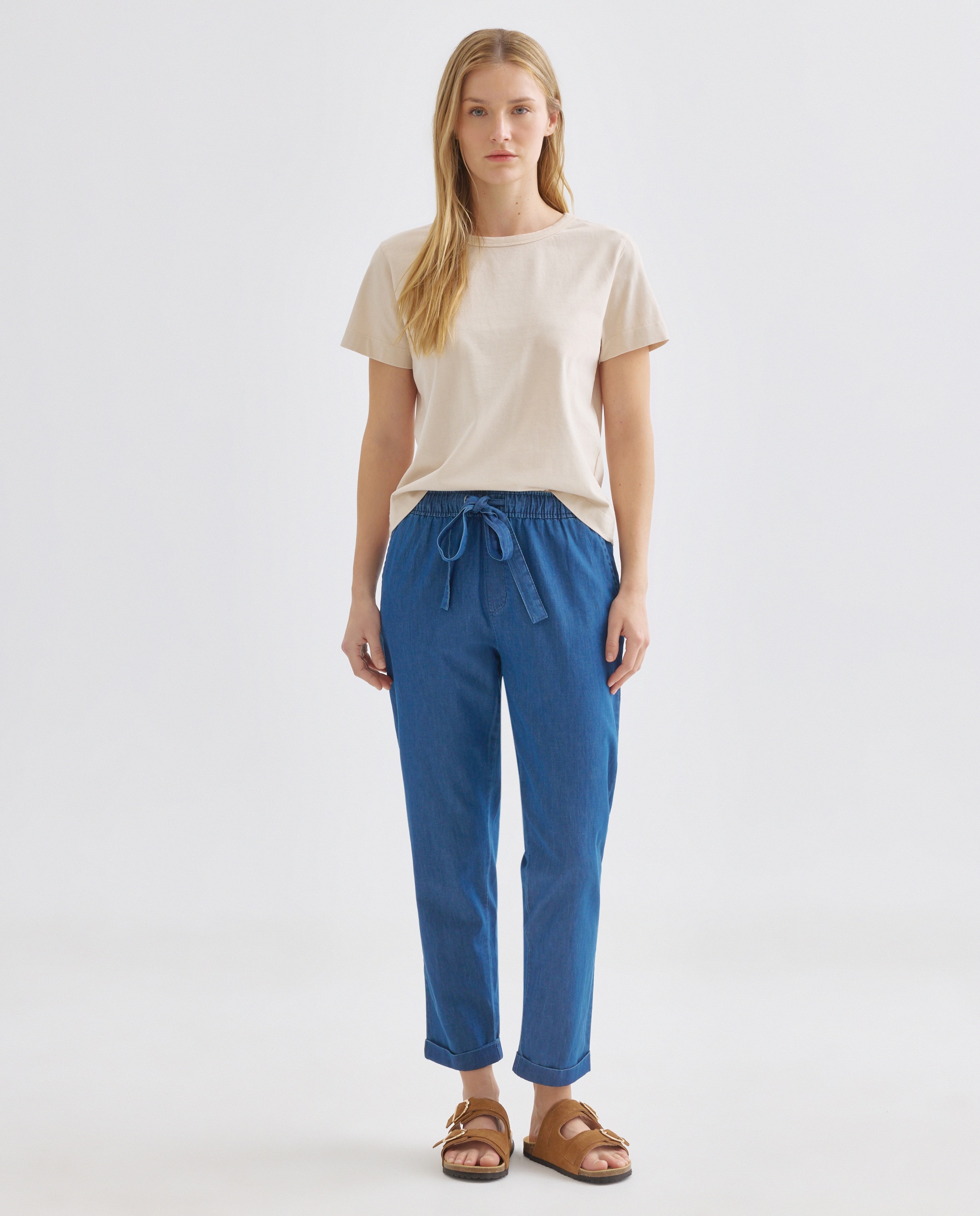 Imagen 0 de Pantalón light denim de mujer