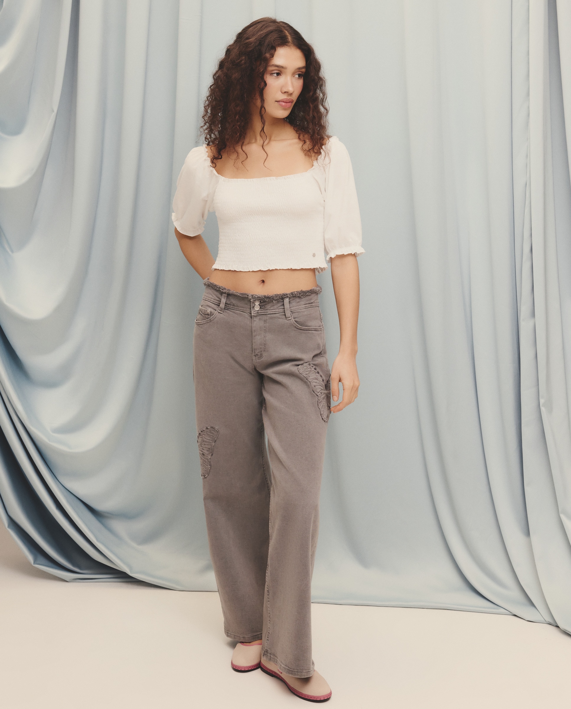 Imagem 0 de Calças Regular Lisas