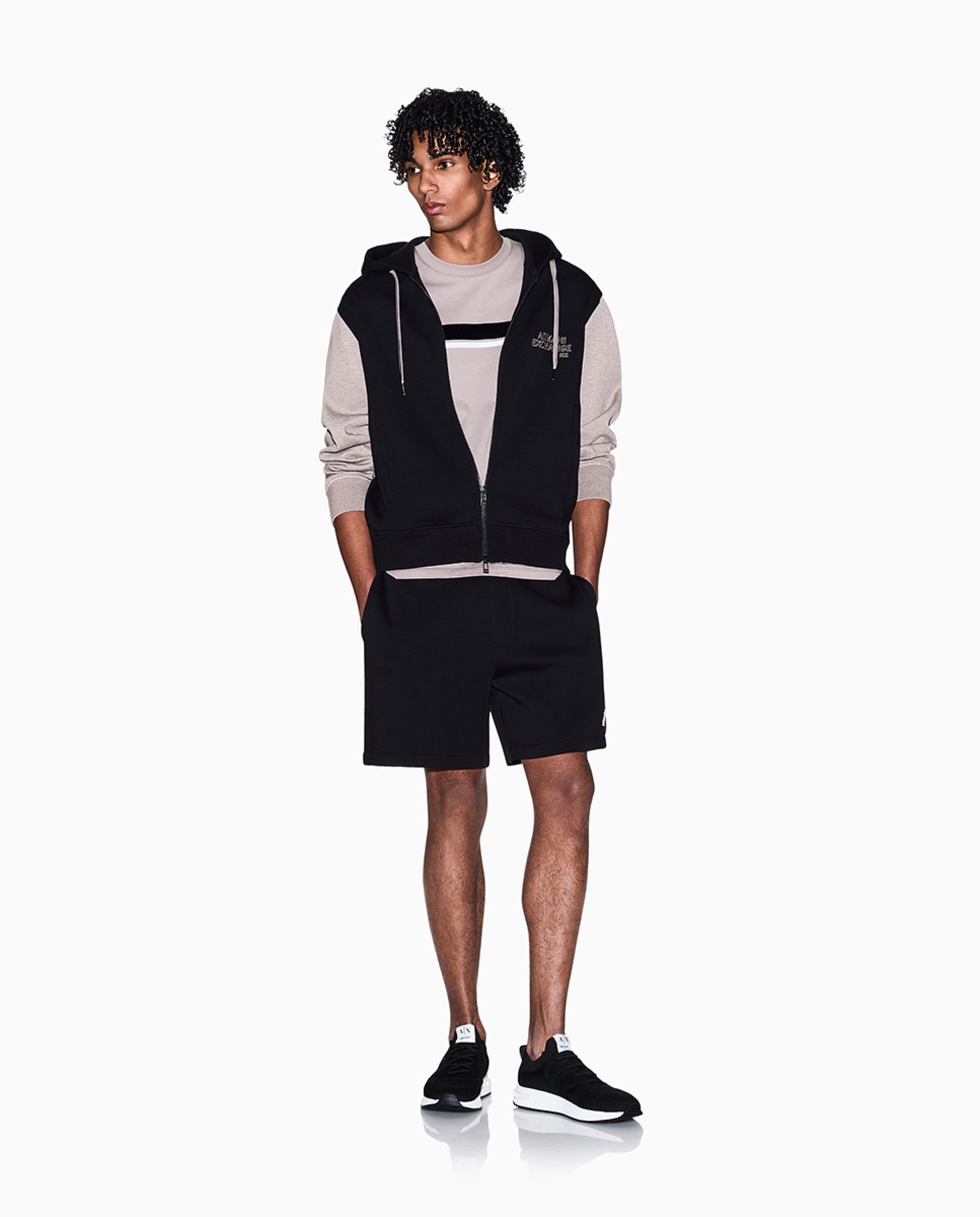 T-shirt Regular Fit com Manga Curta Castanho-claro-5