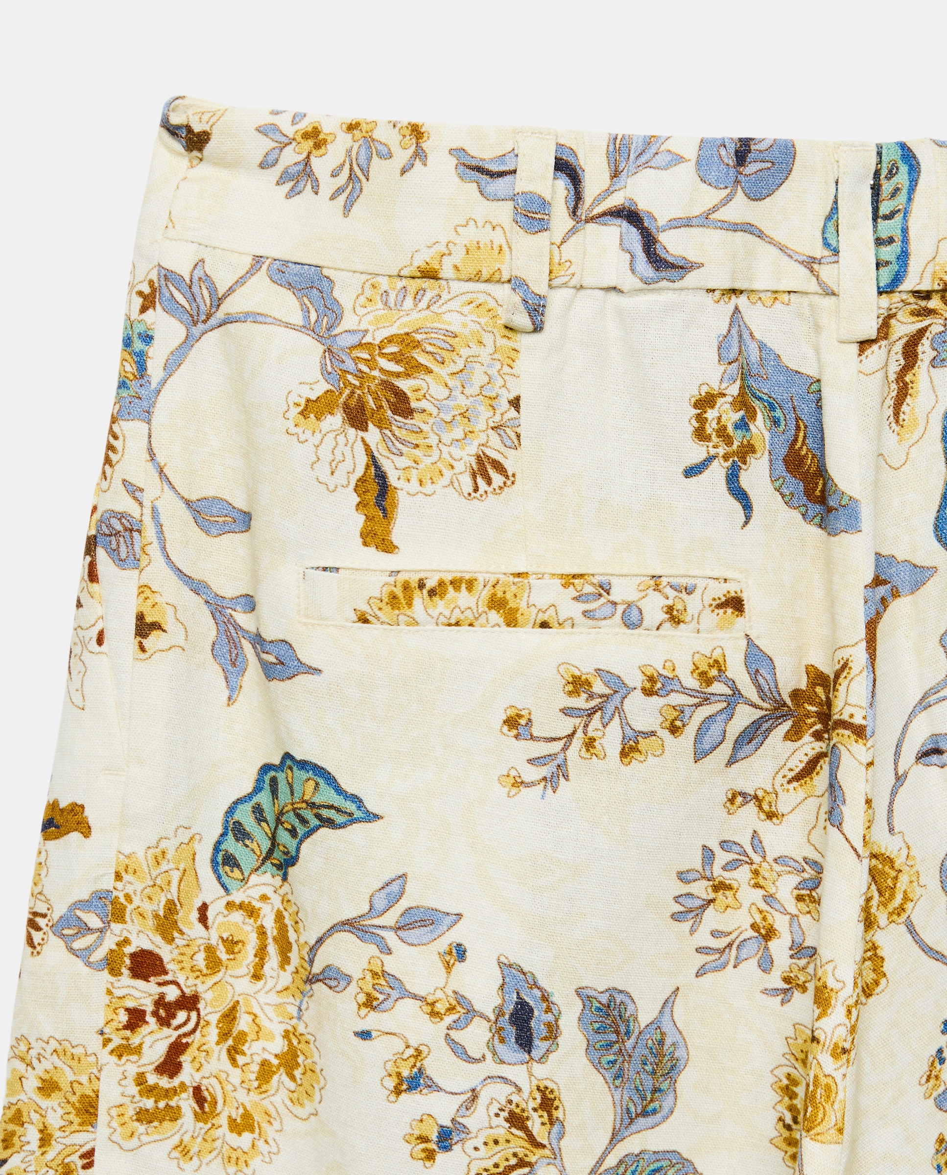 Bermudas de Linho Branco-5