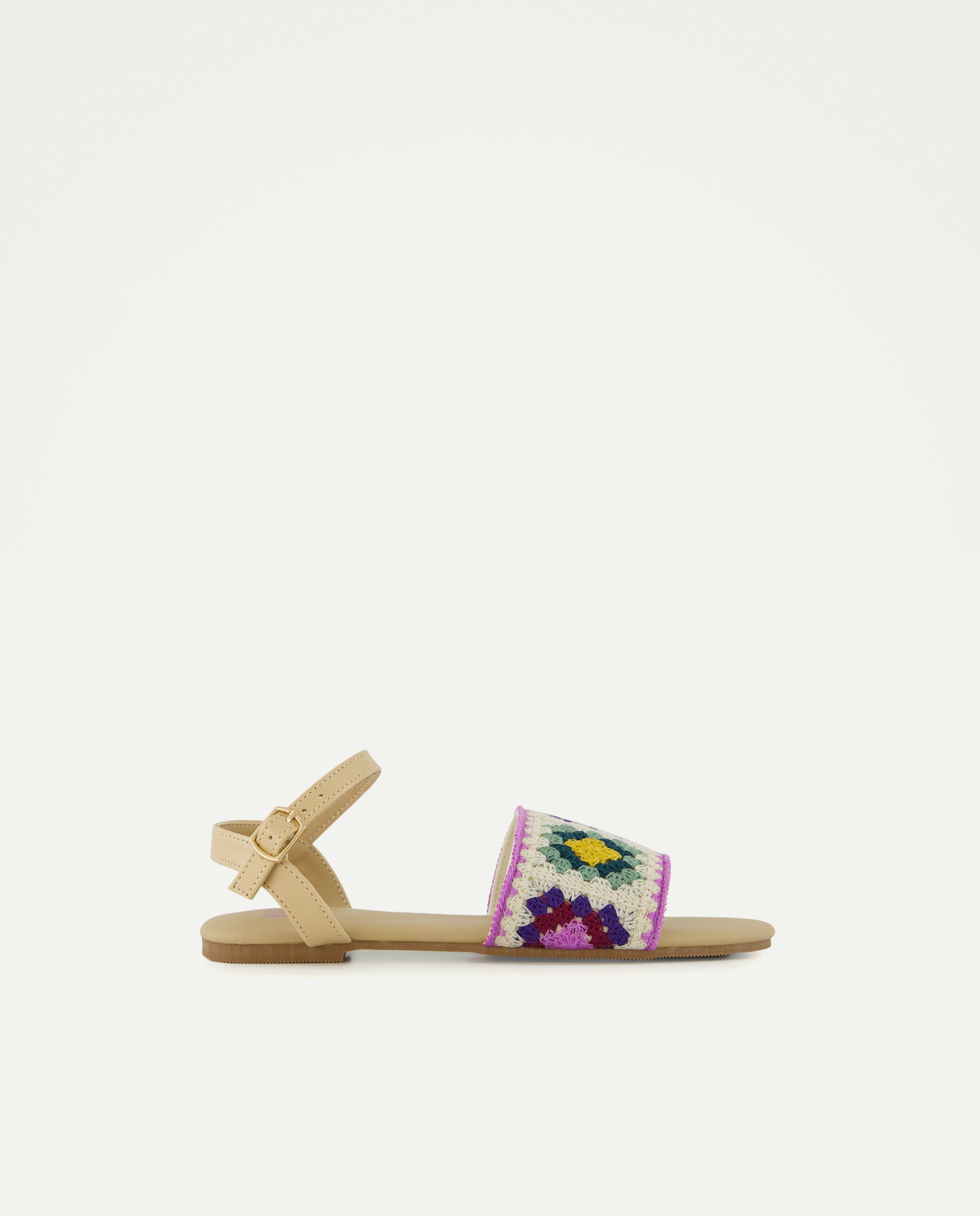 Imagem 0 de Sandálias com Tiras Largas de Crochet