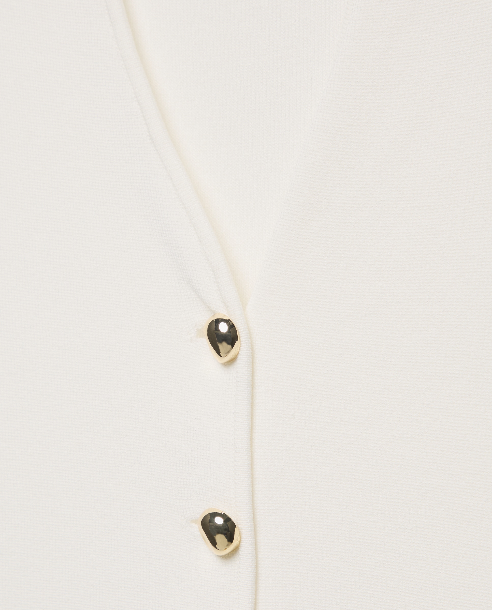 Colete com Decote em Bico e Botões Dourados 120 Cru-2