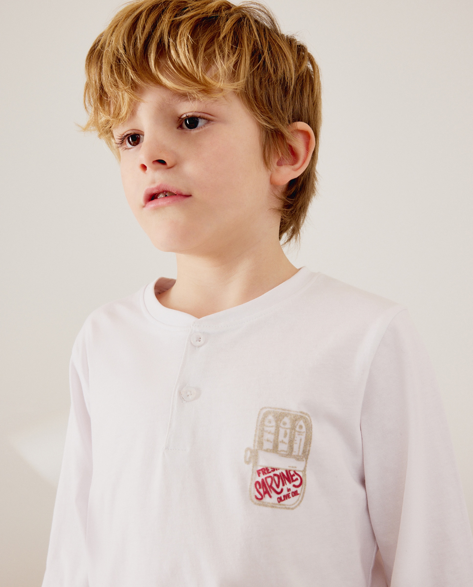 Pijama Misto com T-shirt de Gola Tipo Padeiro e Calças com Fantasia Castanho-2