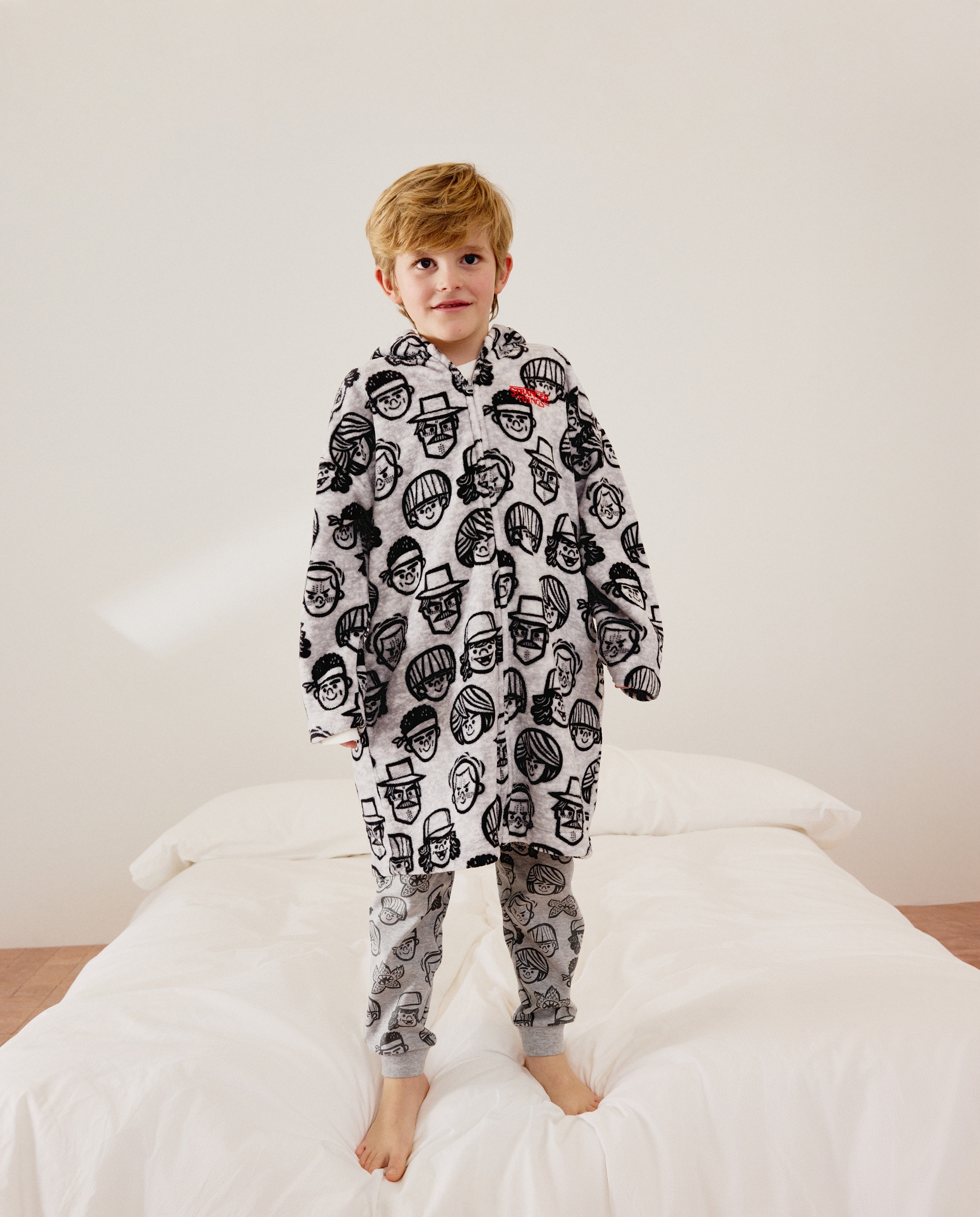 Robe Stranger Things Cinzento-1