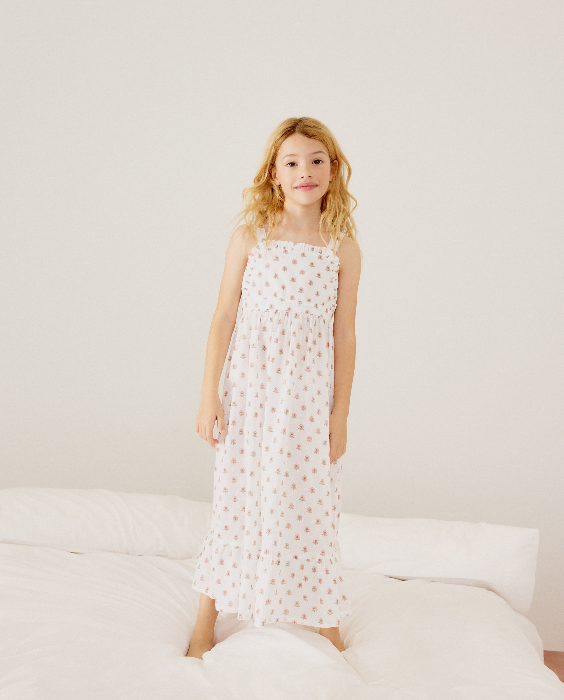 Conjunto de Comunhão (Robe + Camisa) com Plumetti Floral Cotton Juice Branco-2