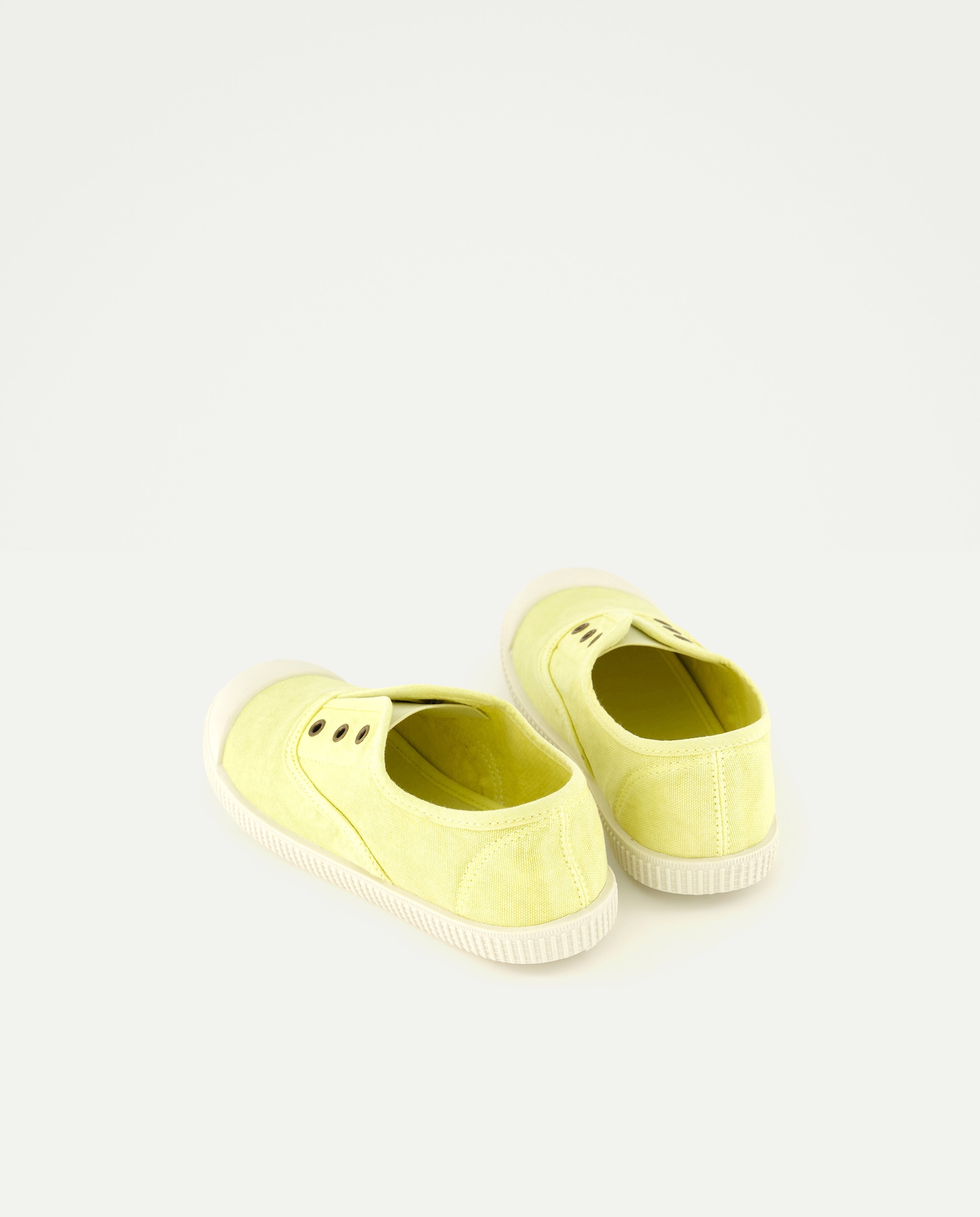 Lona infantil con puntera sin cordones Pistacho-3