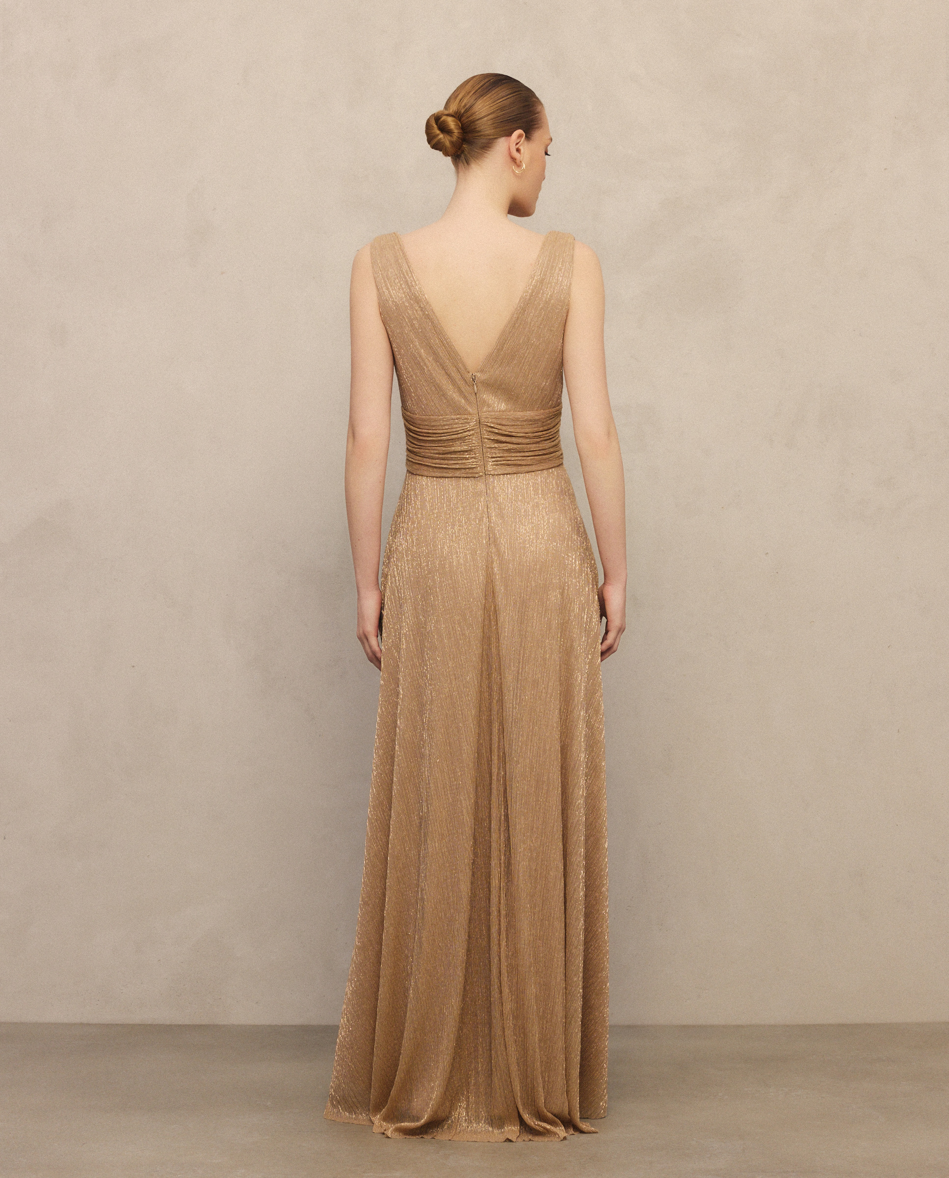 Vestido Comprido de Malha com Decote em Bico 390 Ouro-3