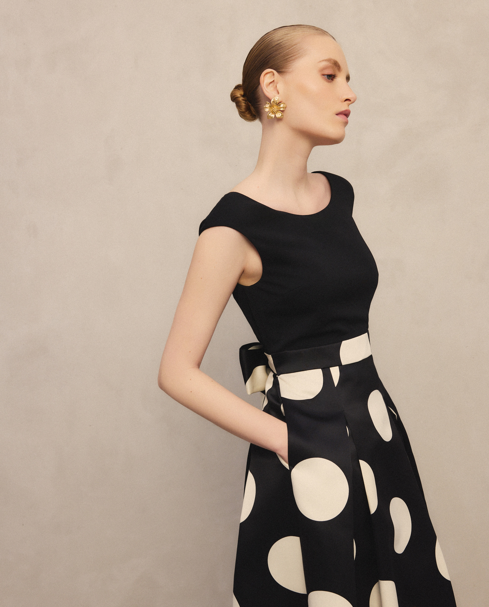 Vestido Comprido com Top de Malha e Saia às Bolinhas Preto-2