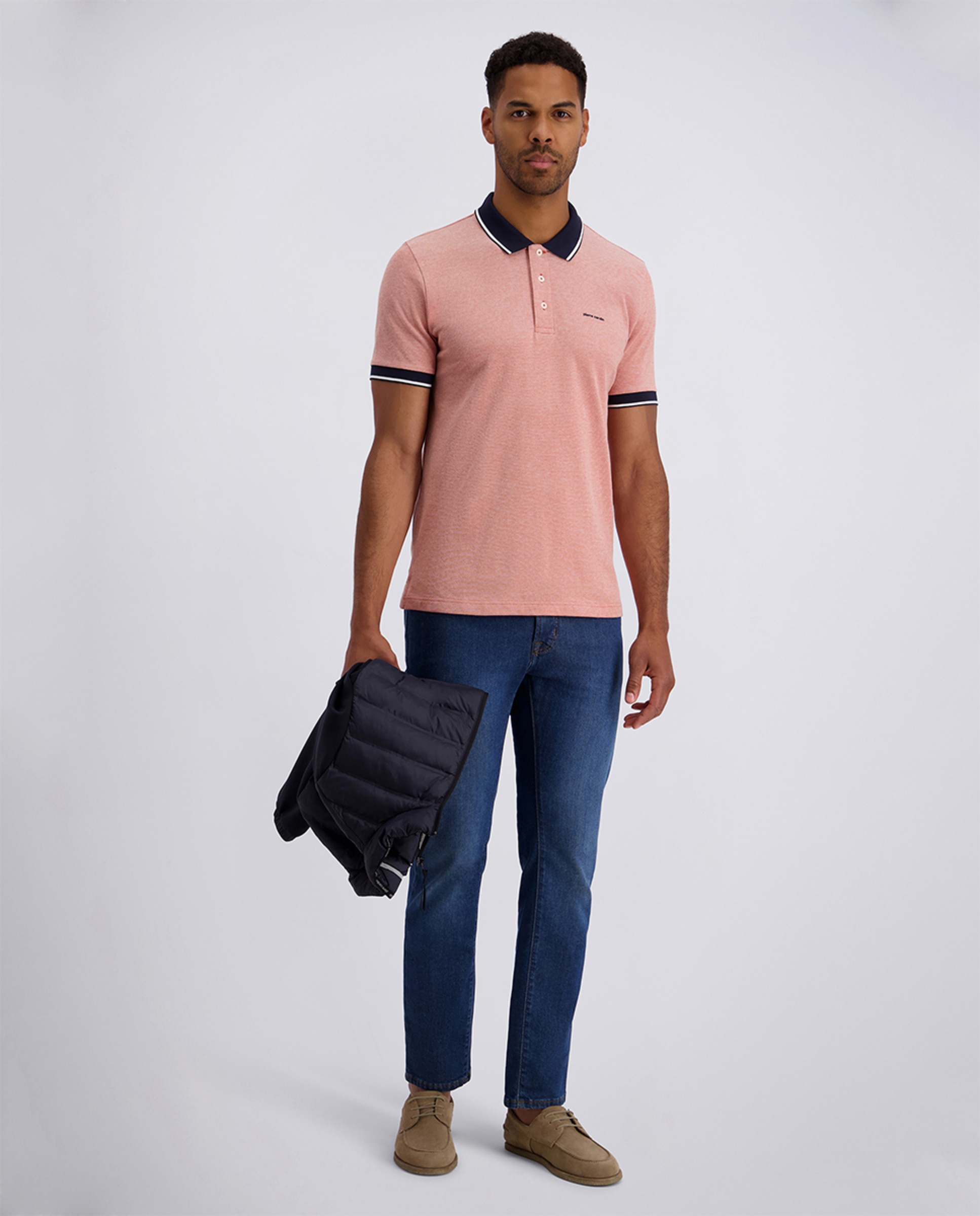 Polo Básico com Bolso Regular Fit Bitonal - Bege Vermelho-6