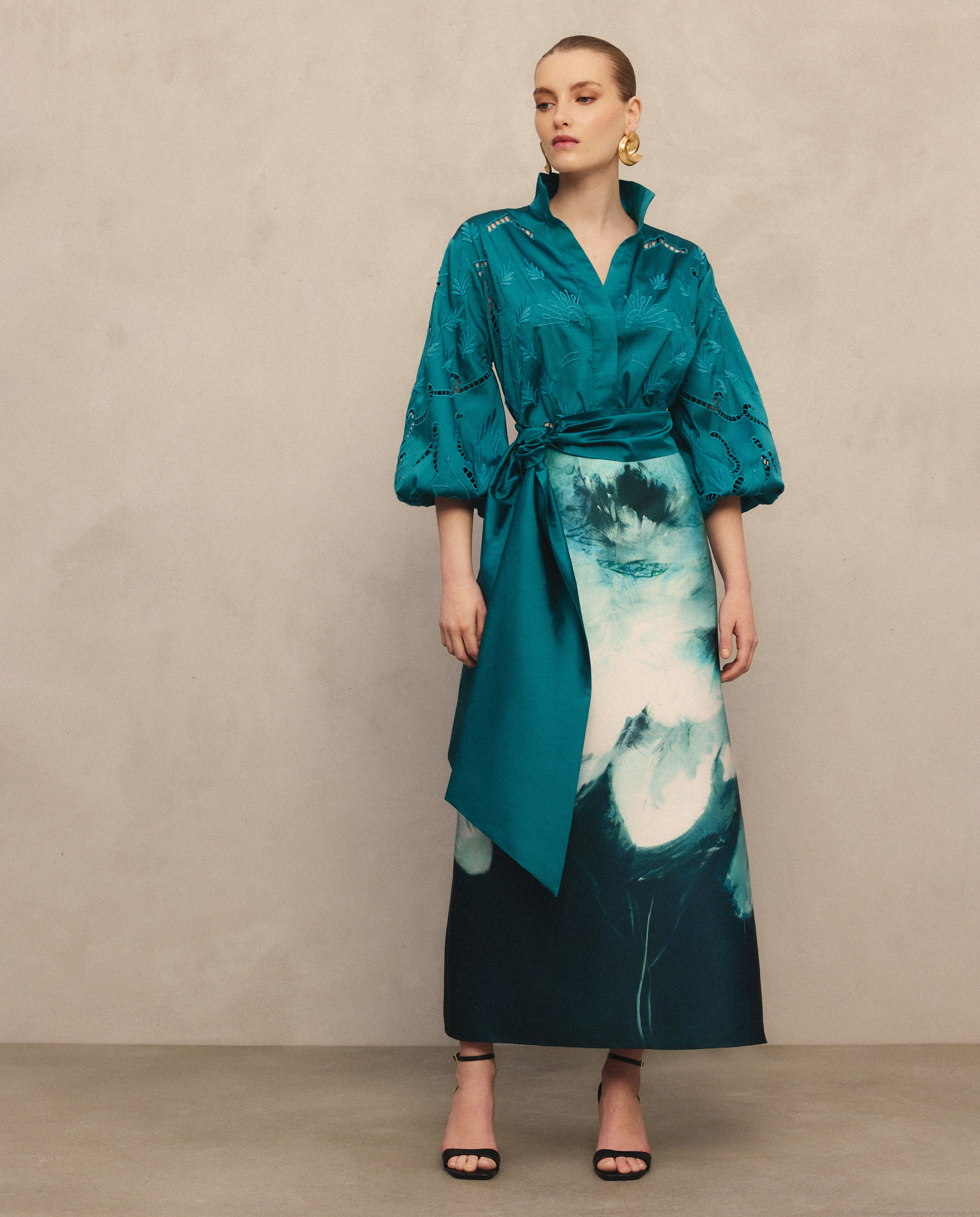 Blusa de Tafetá com Bordado Verde-2