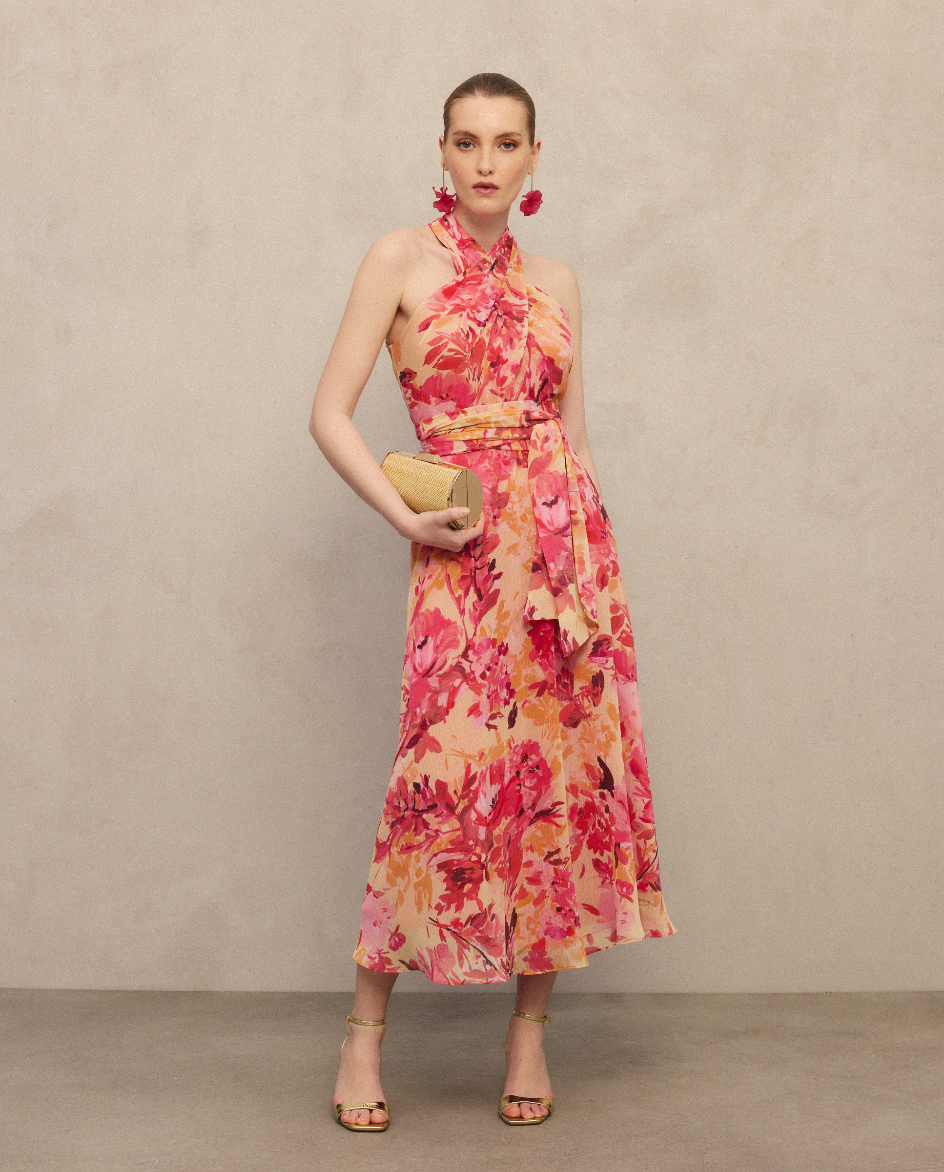 Imagem 0 de Vestido Midi com Gola Halter