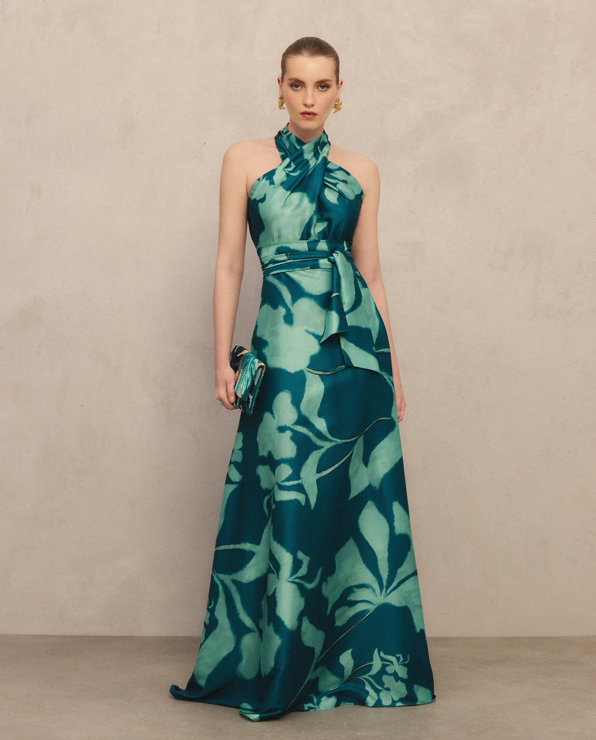 Vestido comprido com gola halter Verde-1