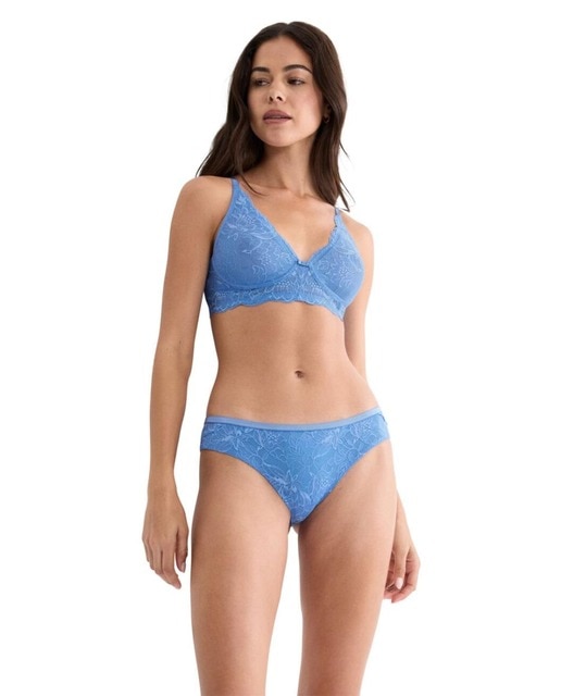 Imagem 0 de Cueca Tipo Asa Delta com Detalhe de Renda