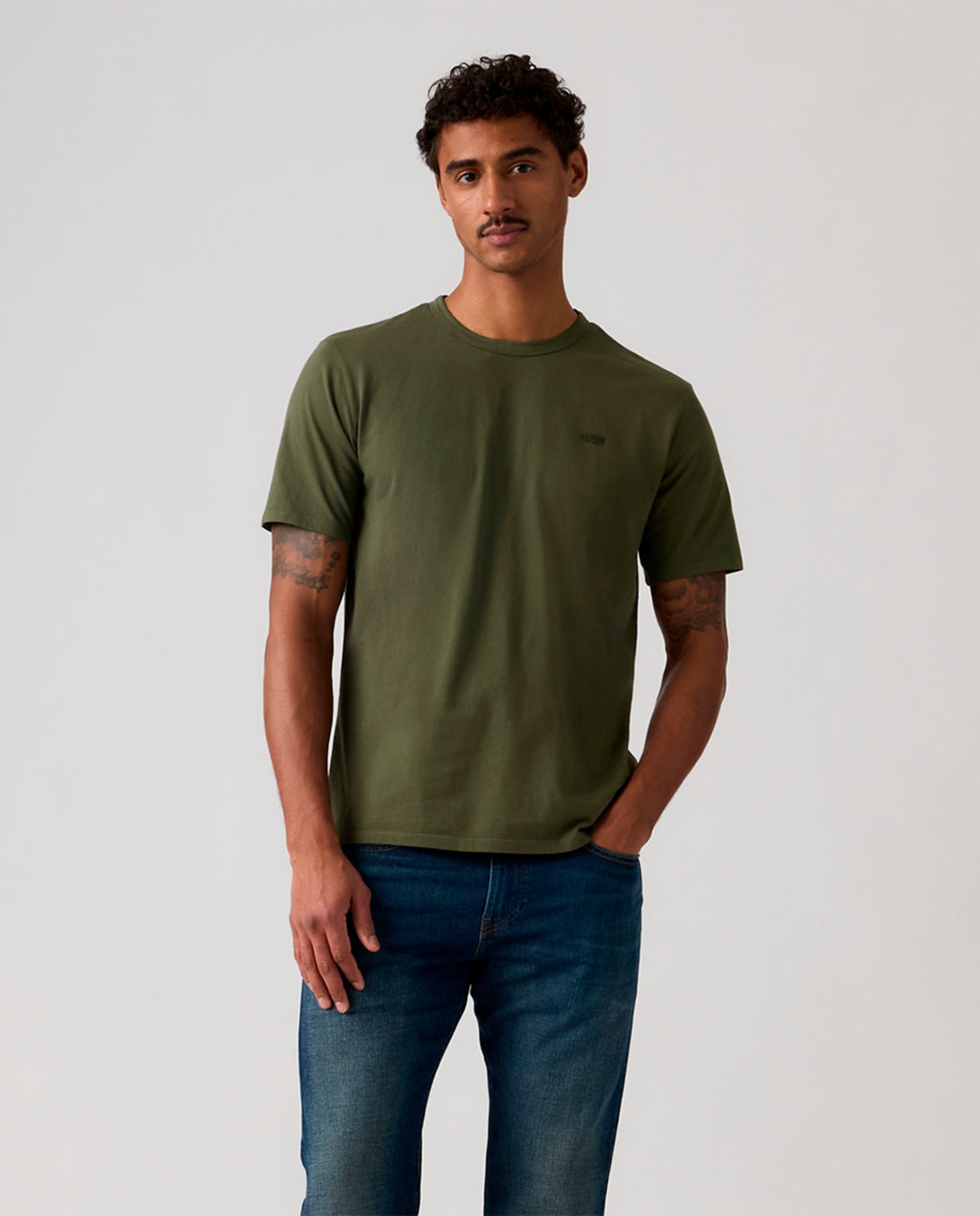 Imagen 0 de Camiseta de hombre de manga corta con cuello redondo Verde militar