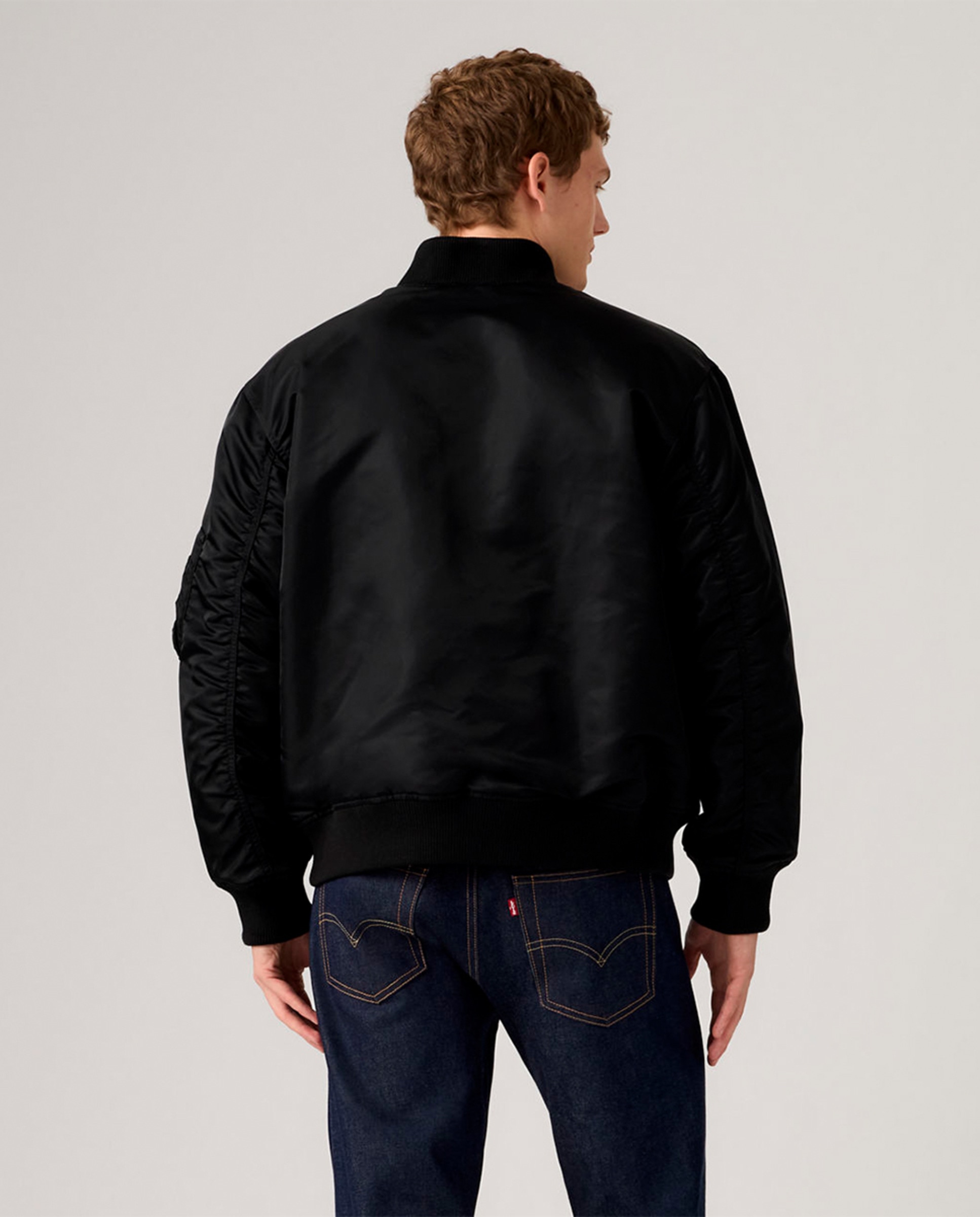 Blusão Tipo Bomber Preto-2