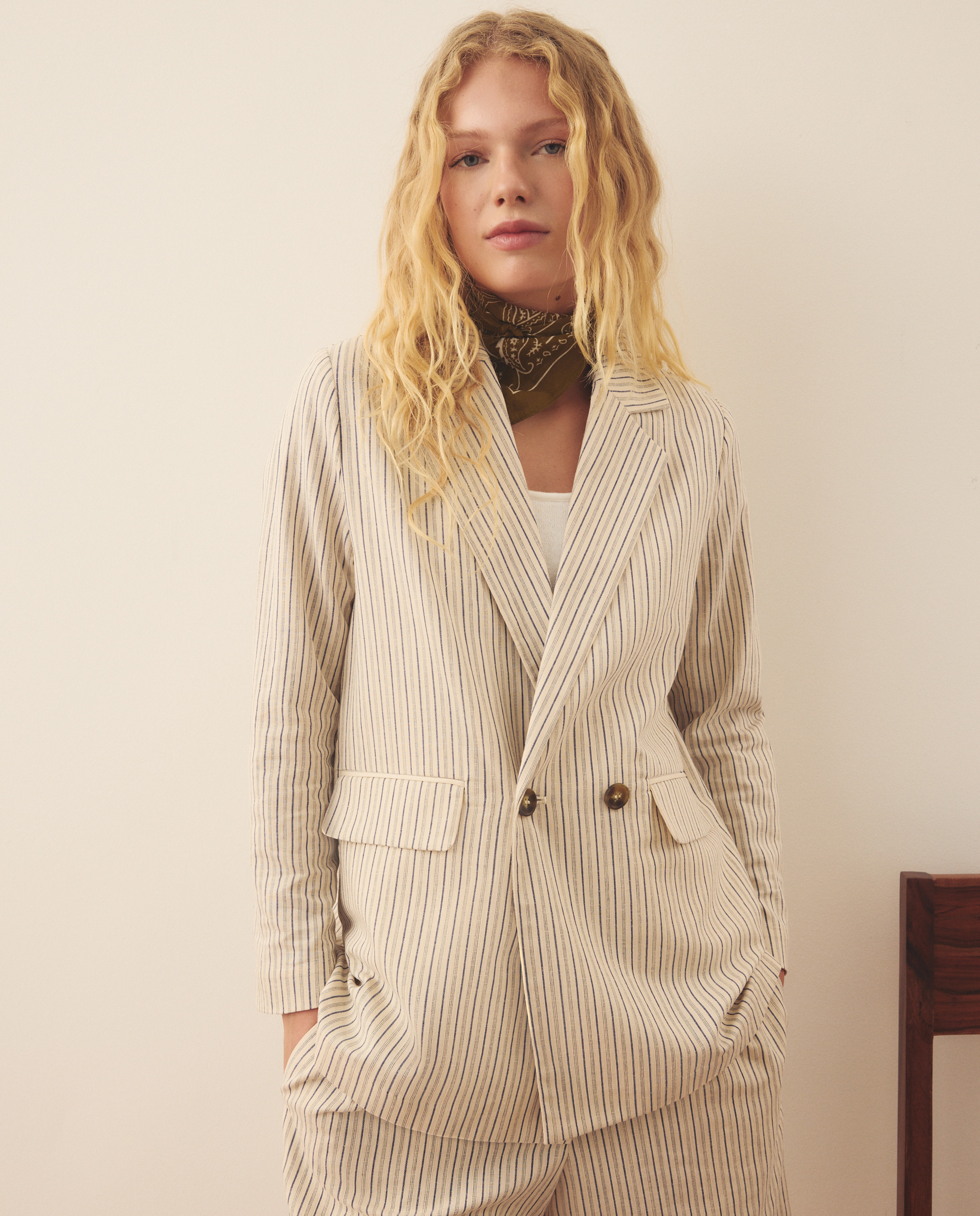 Imagem 0 de Blazer Liso de Linho