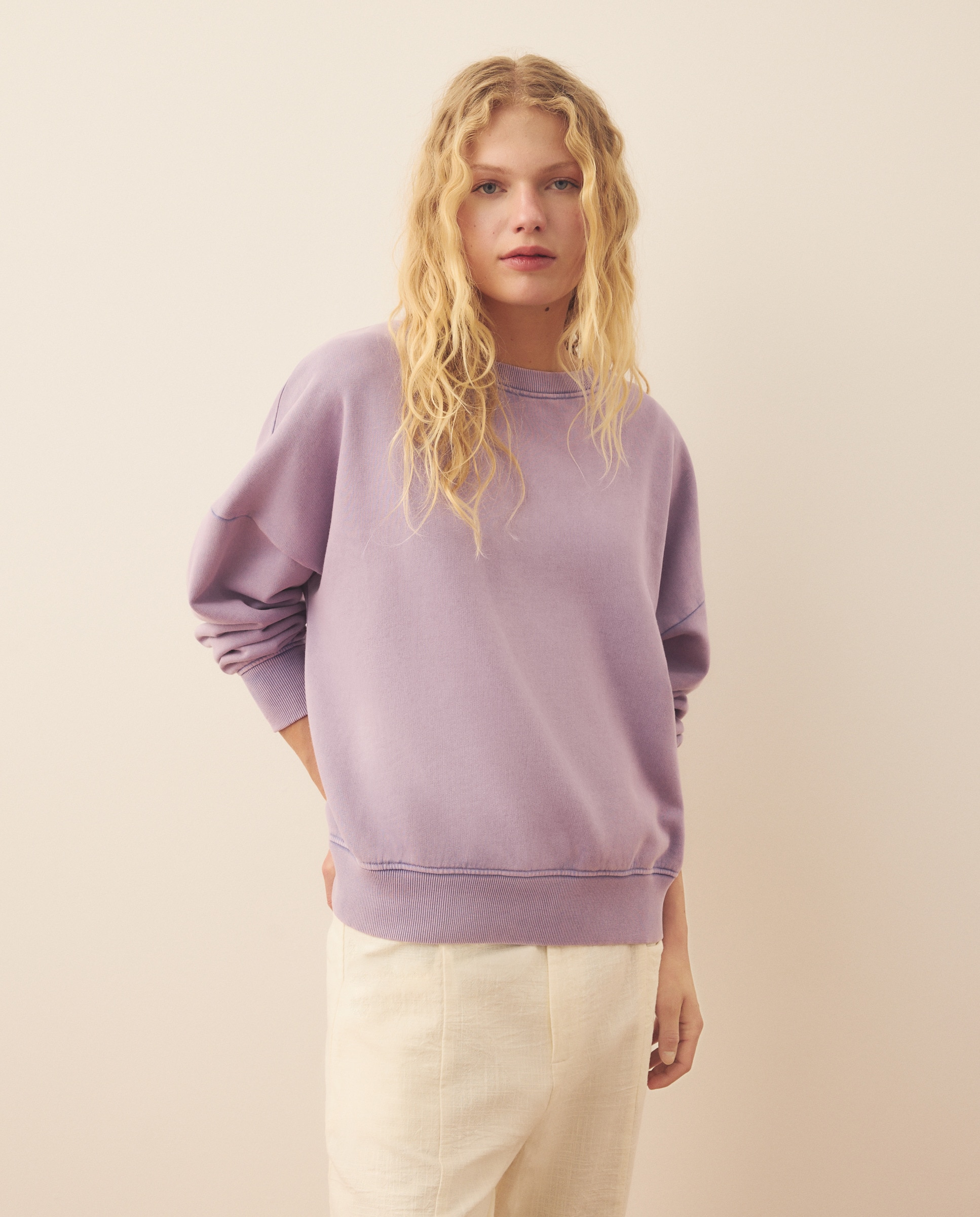 Sweatshirt Fina Oversize 284 Lilás-1