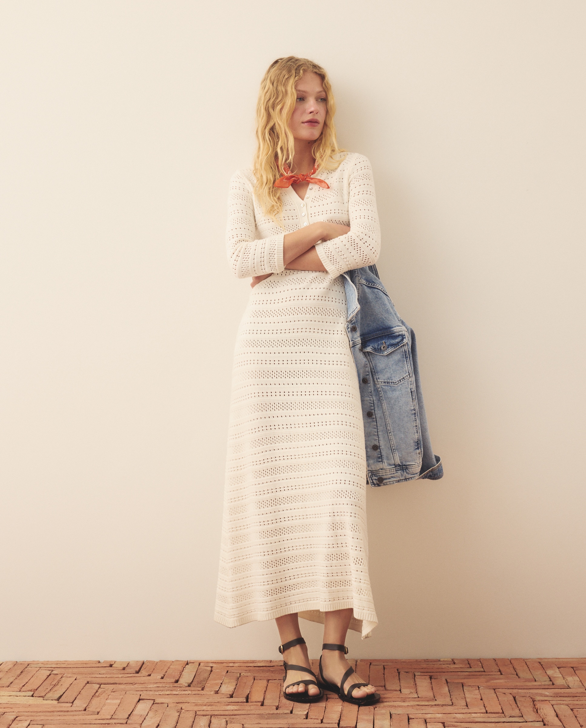 Imagem 0 de Vestido de Tricot com Colarinho de Polo