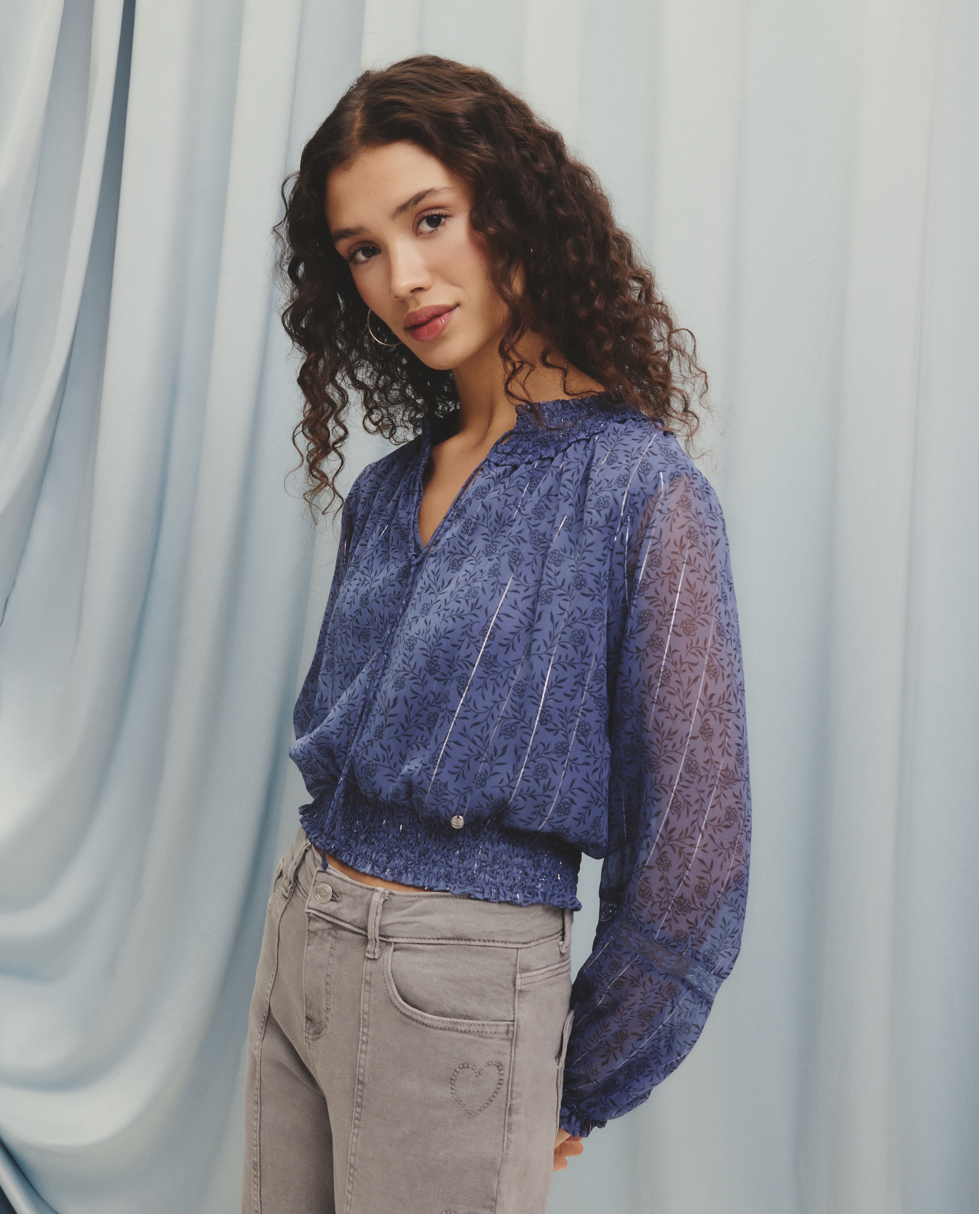 Blusa de Chiffon com Manga Comprida com Elásticos Azul pálido-1