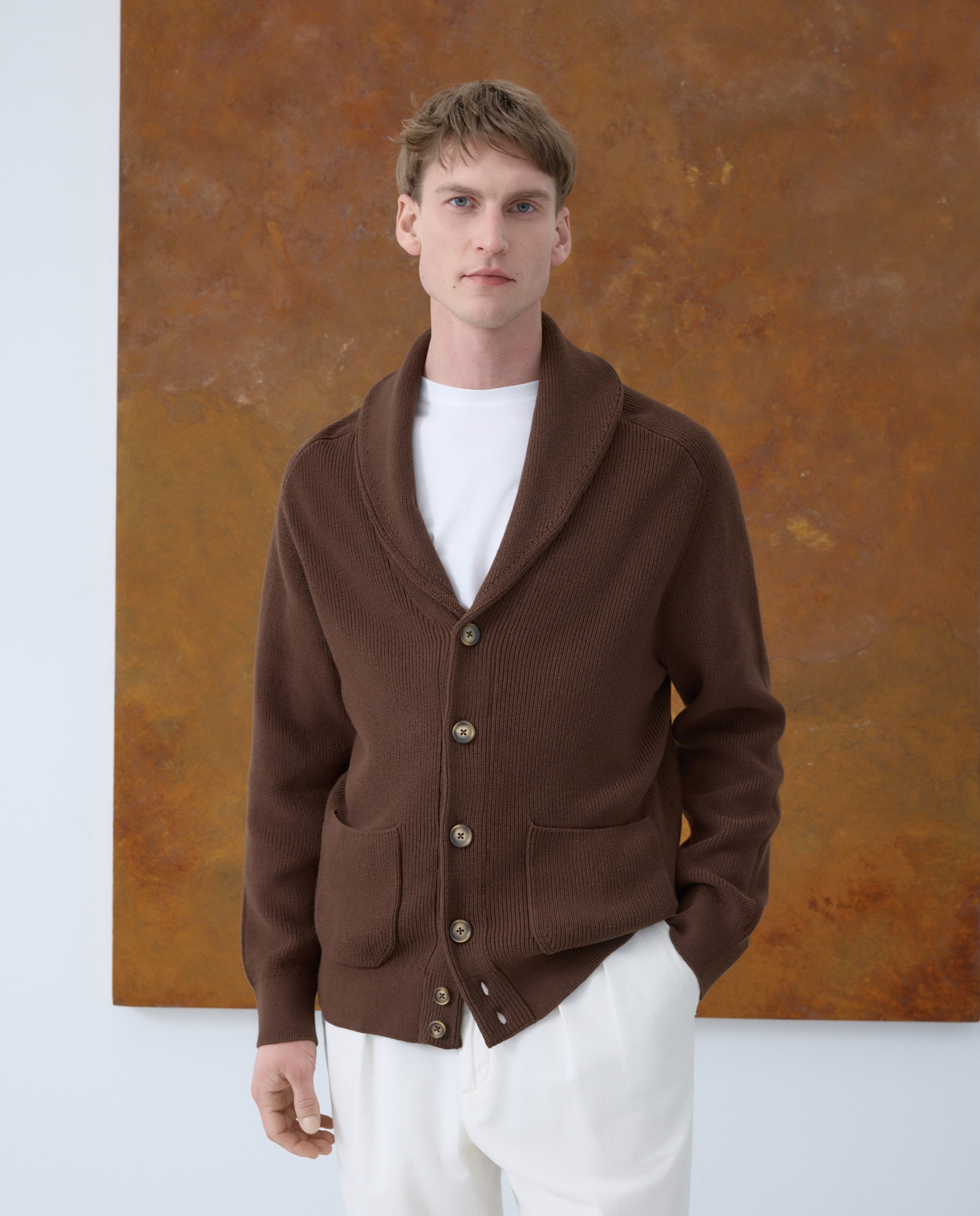 Imagem 0 de Cardigan com Botões e Gola de Lapela