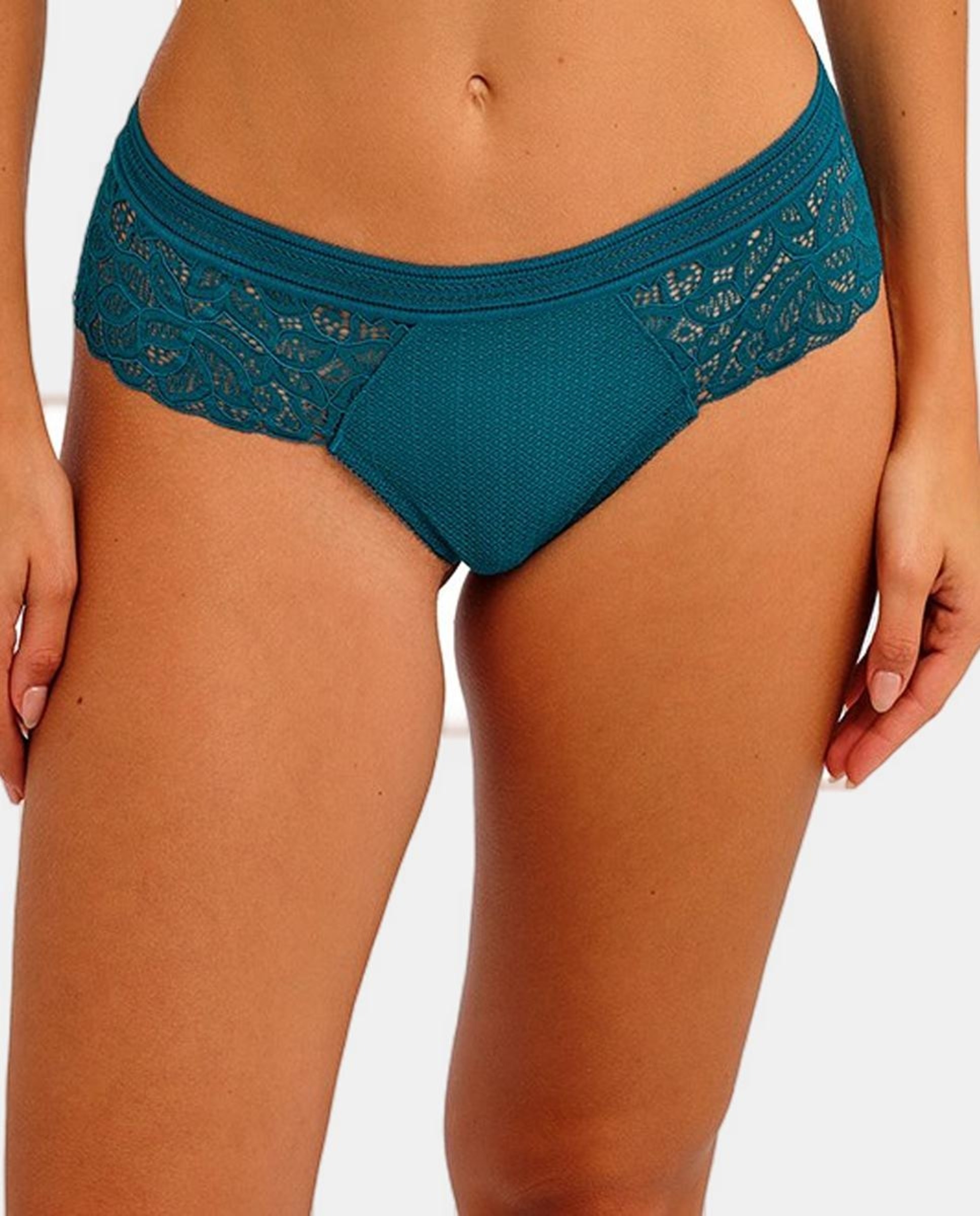 Imagem 0 de Tanga Brasileira de Renda Elástica e Tule Opaco