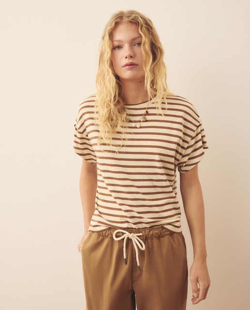 Imagen 0 de Camiseta de mujer con nudo y botones