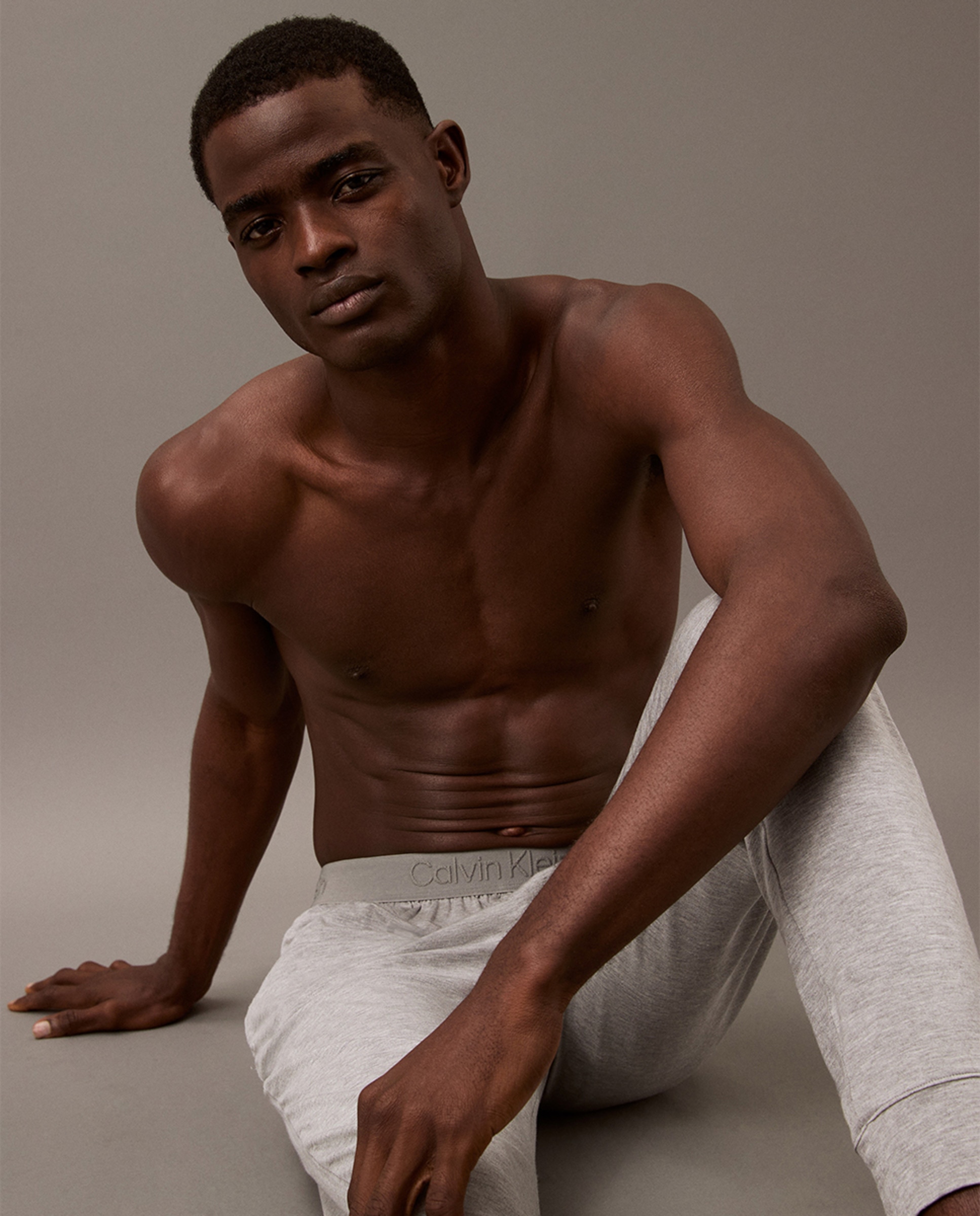 Joggers Cinzento-5