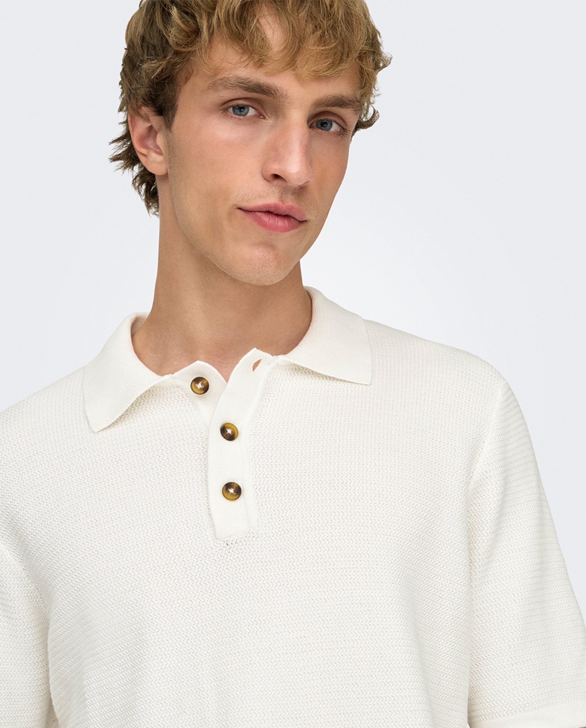 Polo de Malha Regular Fit com Manga Curta Branco-2
