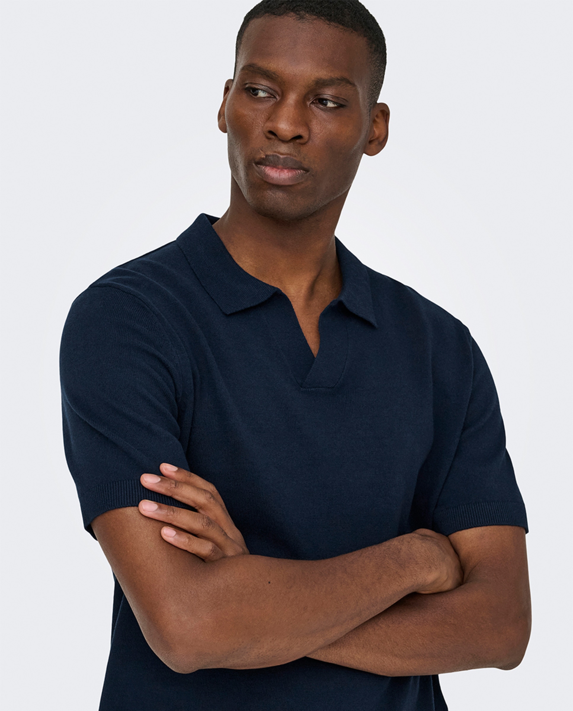 Polo de Malha Regular Fit com Manga Curta Preto-2