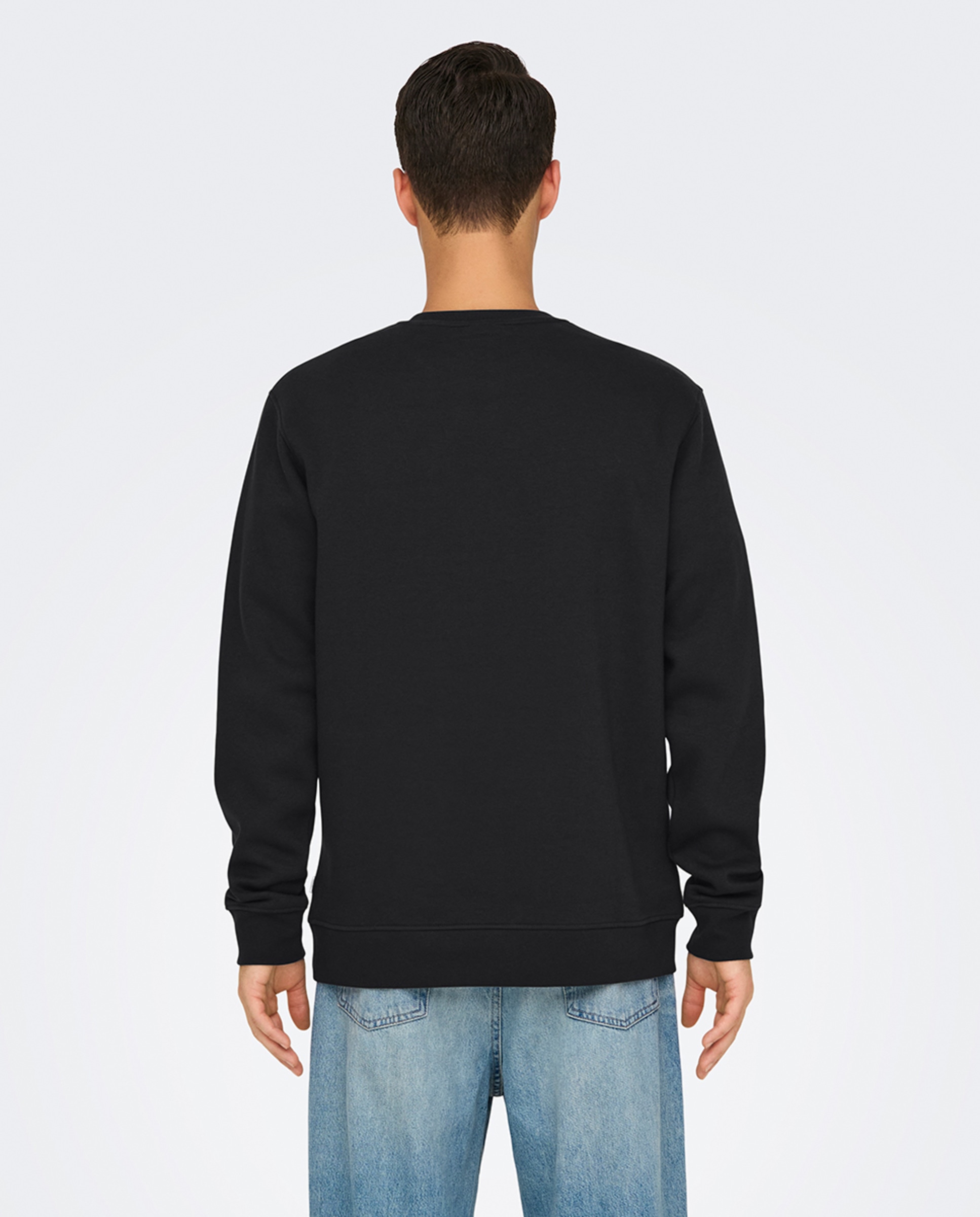 Sweatshirt Regular Fit com Decote Redondo Preto-2