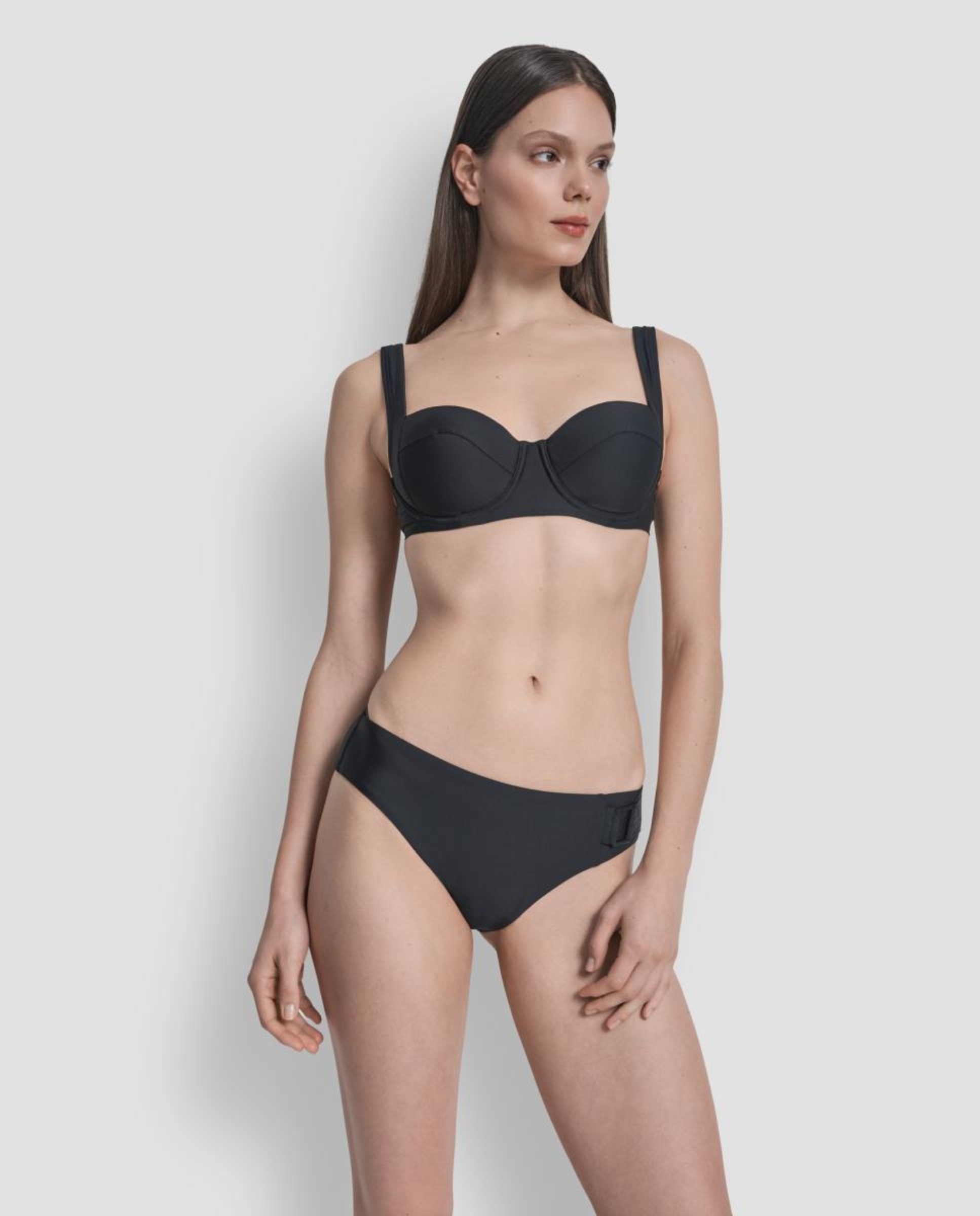 Conjunto de Biquíni Balconette com Foam e Cueca de Cintura Média Preto-2