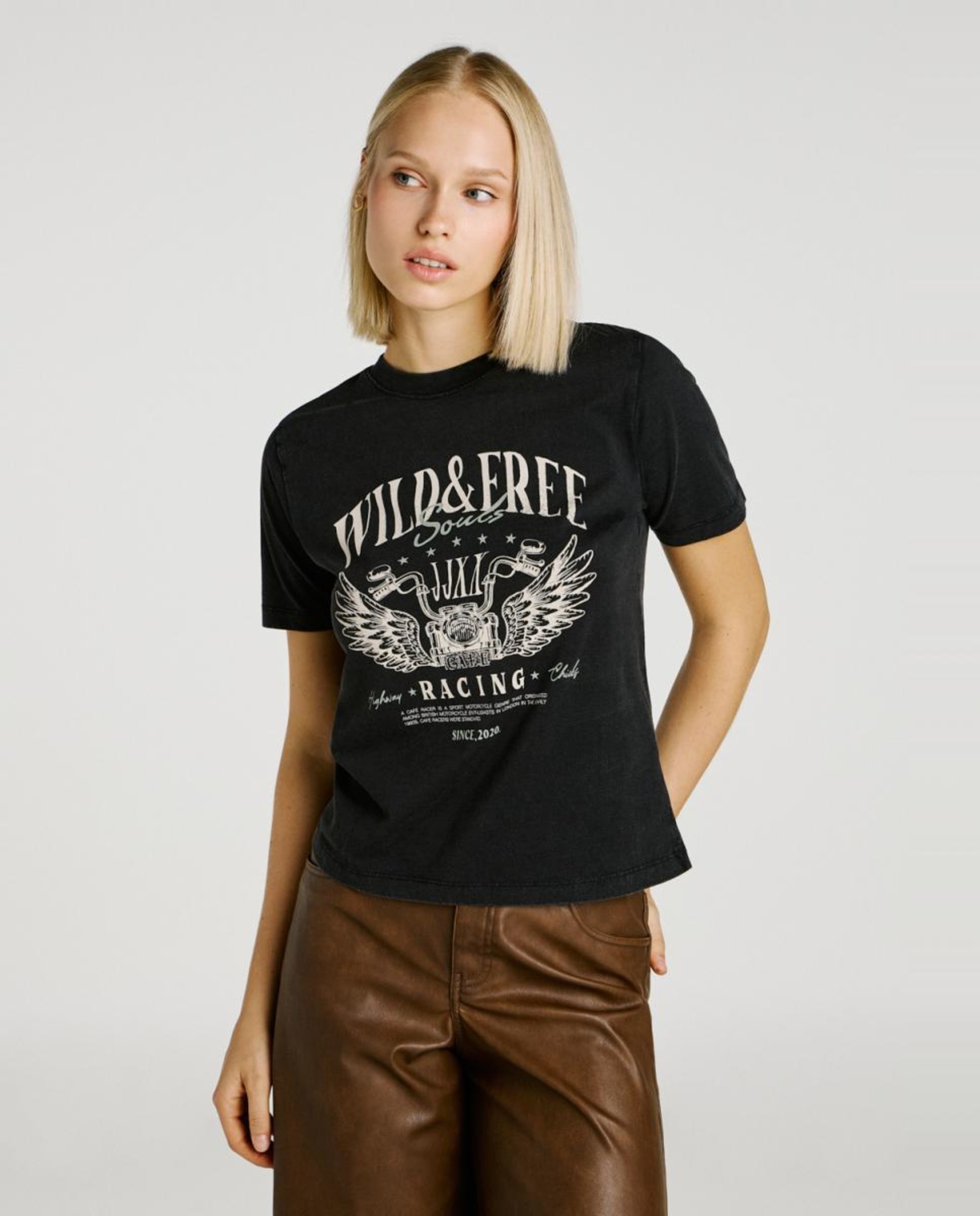 T-shirt com estampado à frente Preto-1