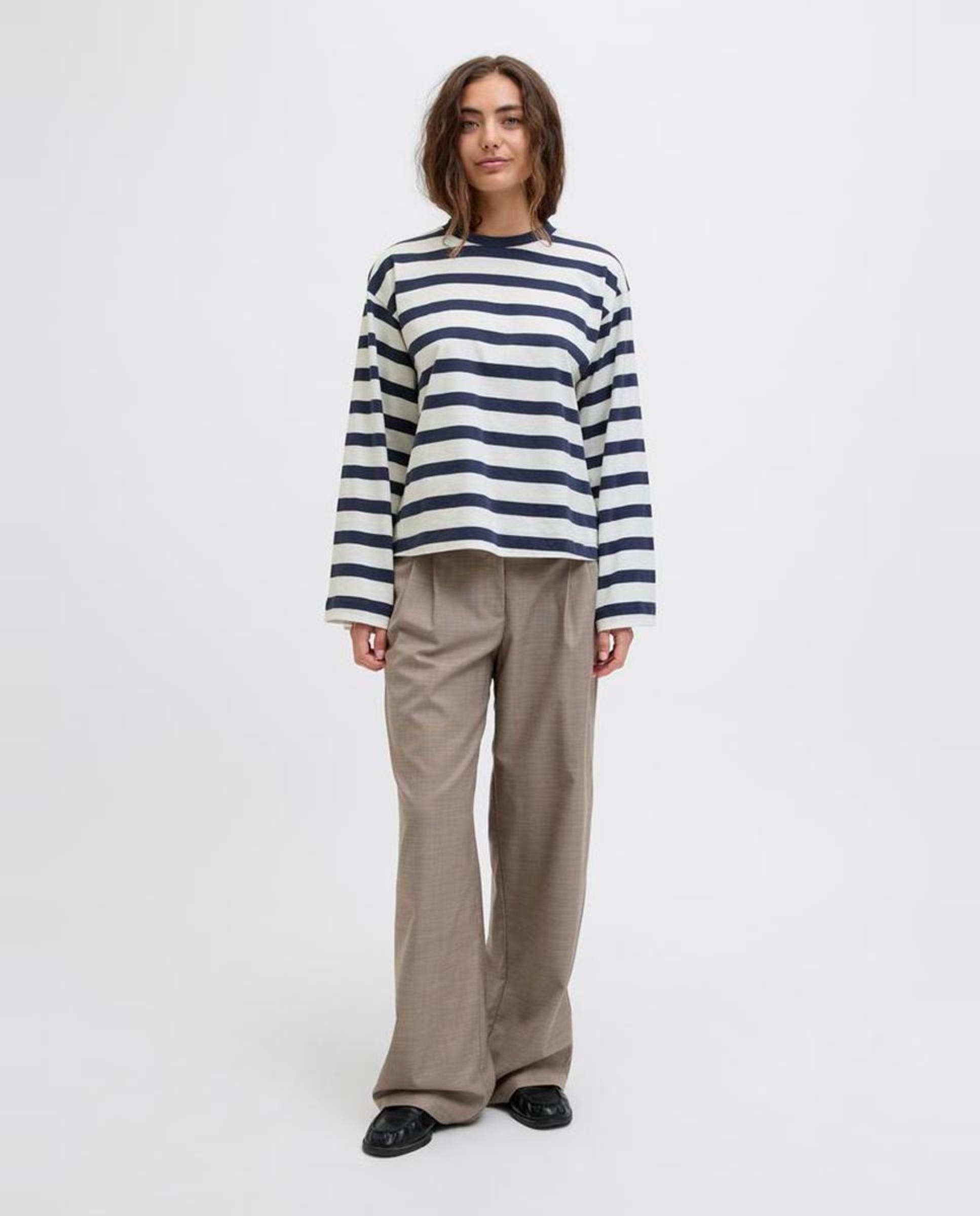 T-shirt às Riscas Oversize Azul-6
