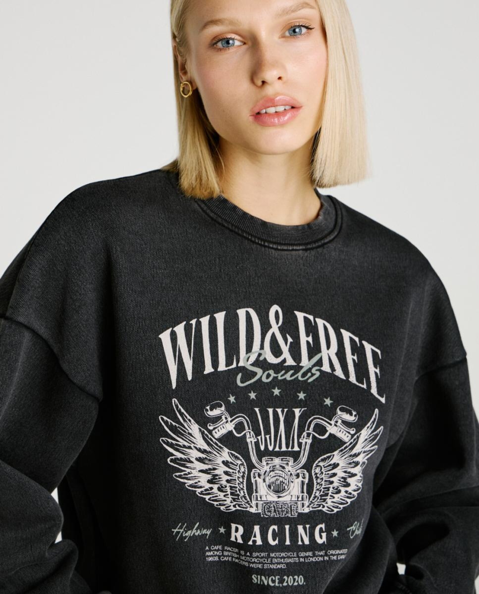 Sweatshirt com Estampado à Frente Preto-2